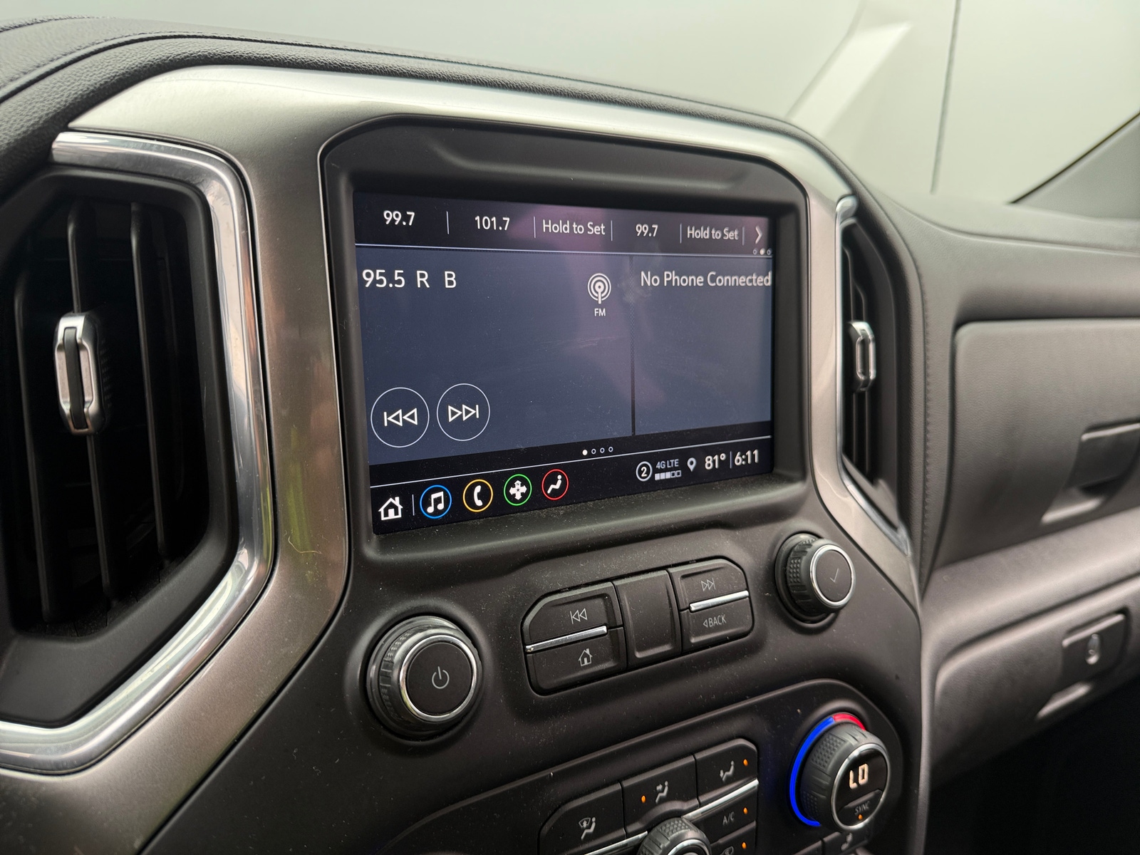 Thumbnail: 2021 Chevrolet Silverado 1500 - 4