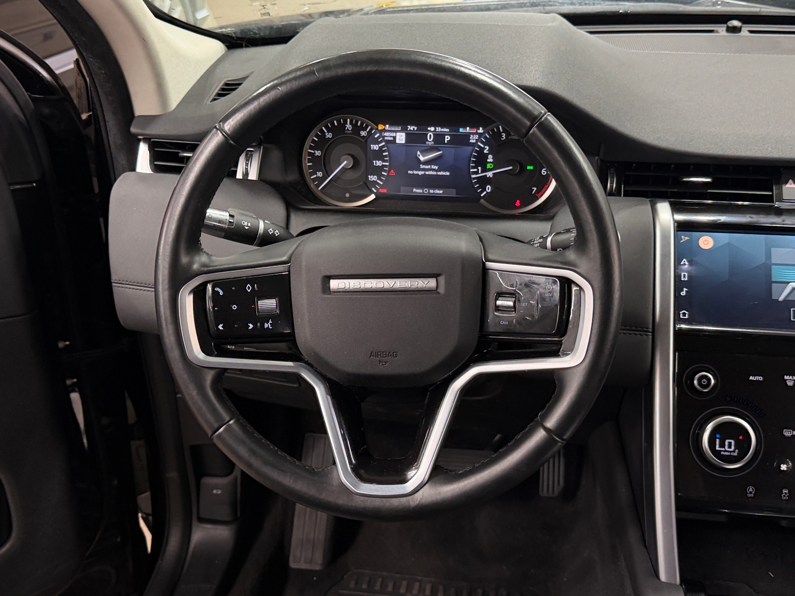 Thumbnail: 2022 Land Rover Discovery Sport - 4