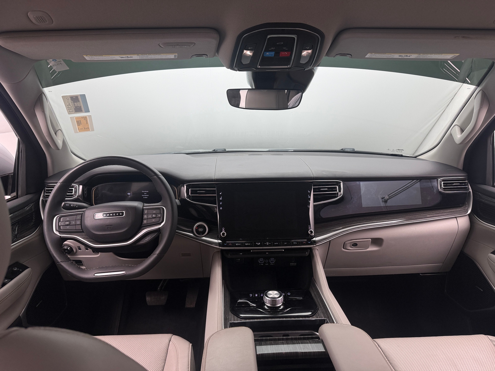 Thumbnail: 2022 Jeep Wagoneer - 2