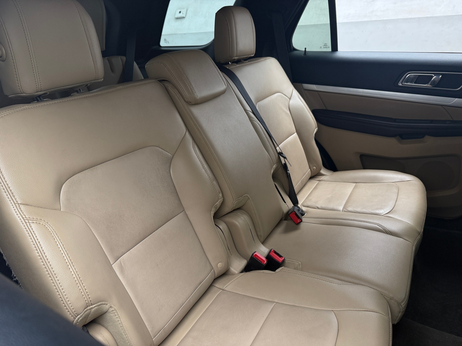 Thumbnail: 2016 Ford Explorer - 5