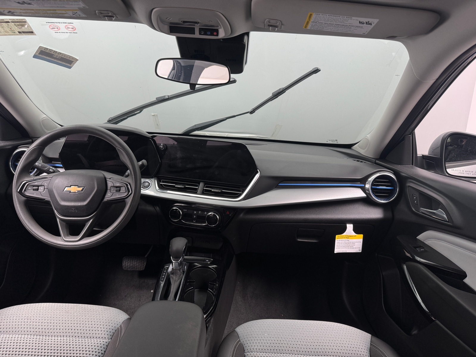 Thumbnail: 2025 Chevrolet Trax - 2