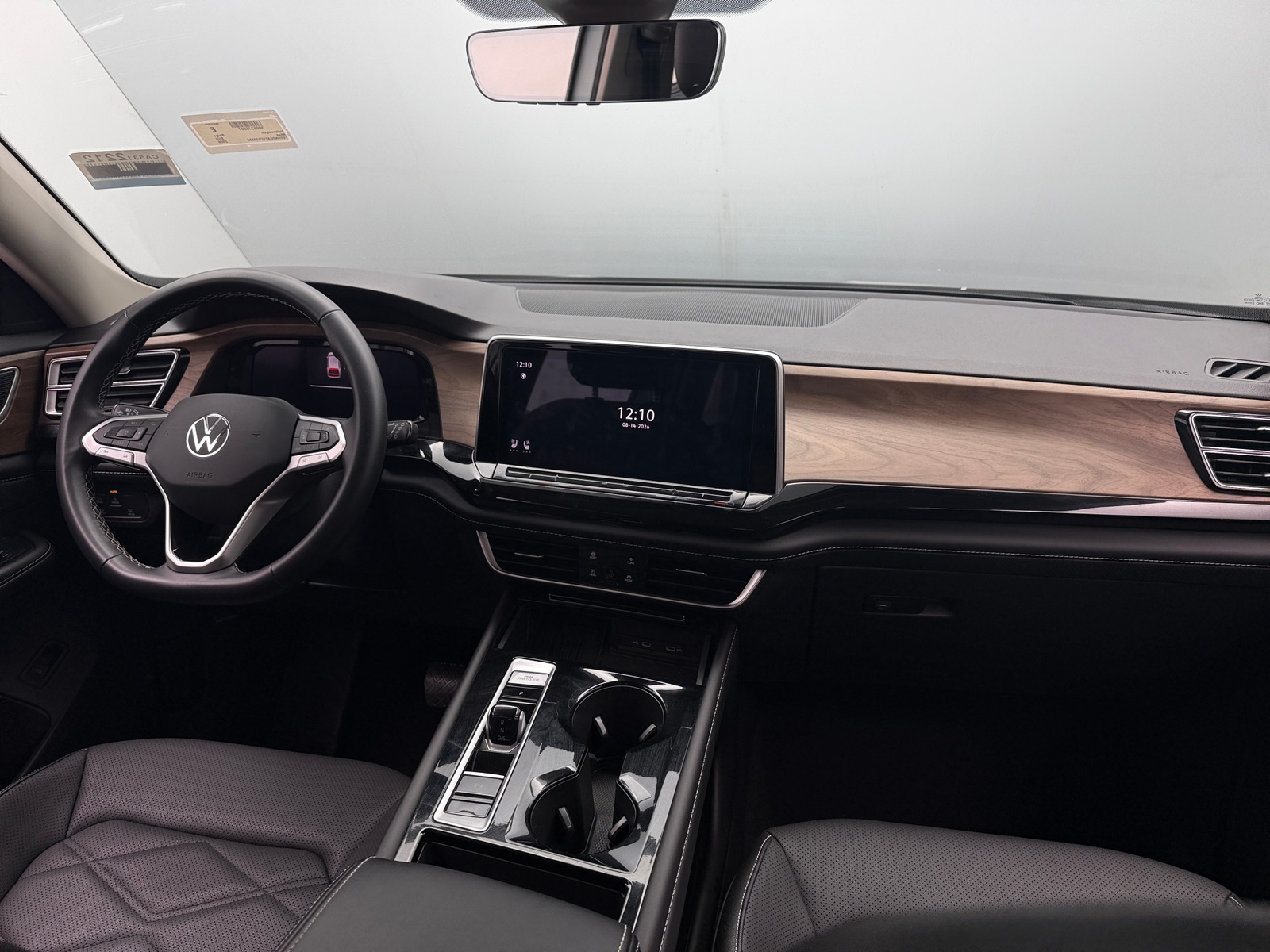 Thumbnail: 2026 Volkswagen Atlas - 3