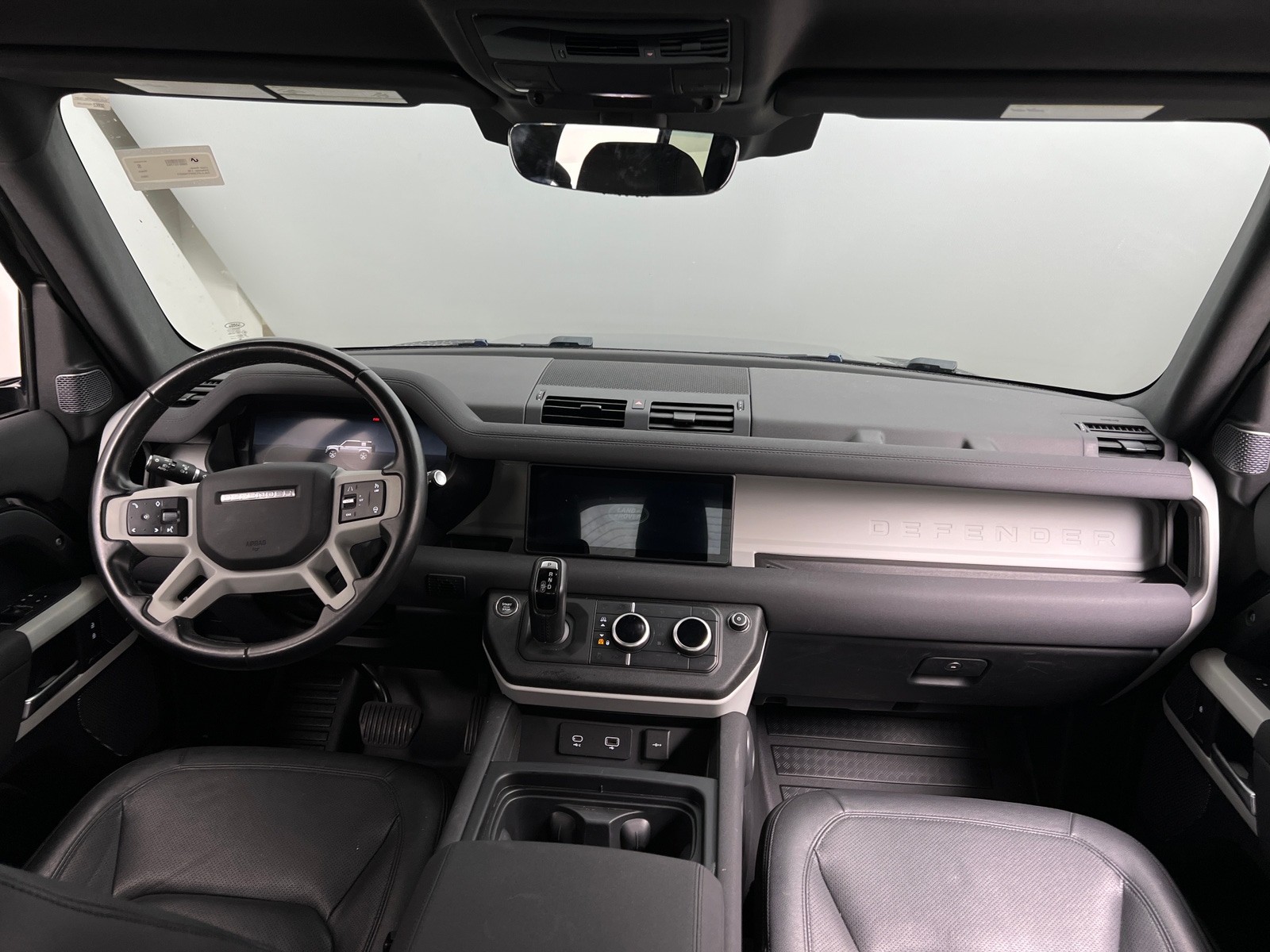 Thumbnail: 2023 Land Rover Defender - 2
