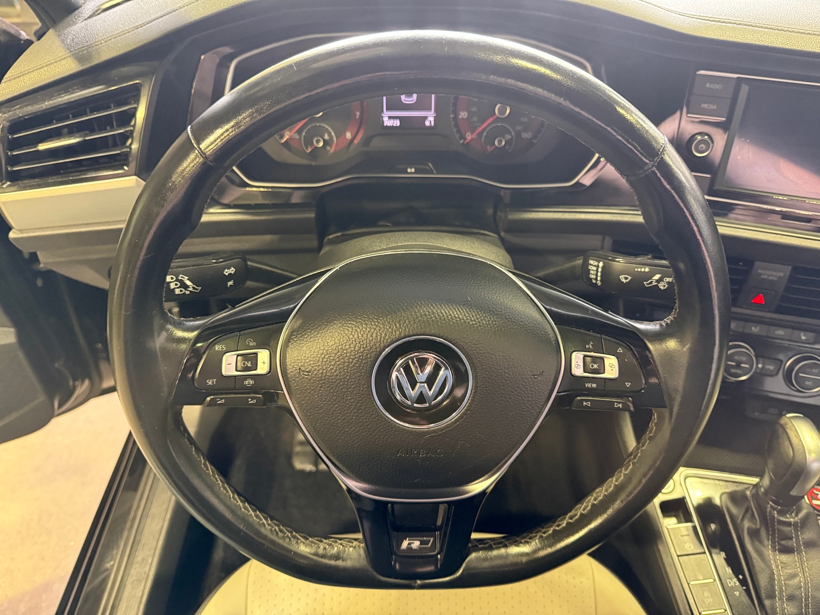 Thumbnail: 2021 Volkswagen Jetta - 4