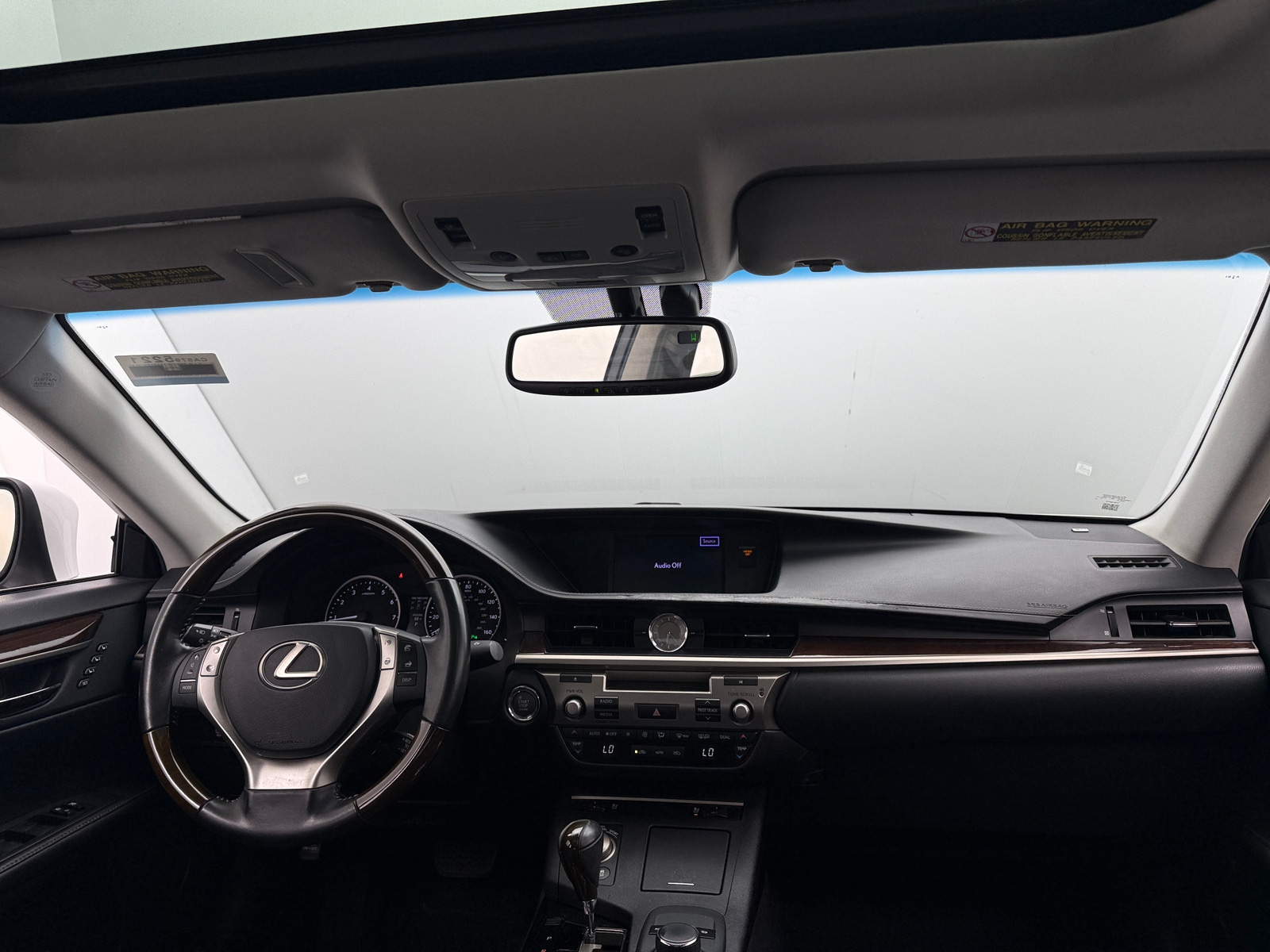 Thumbnail: 2014 Lexus ES - 3