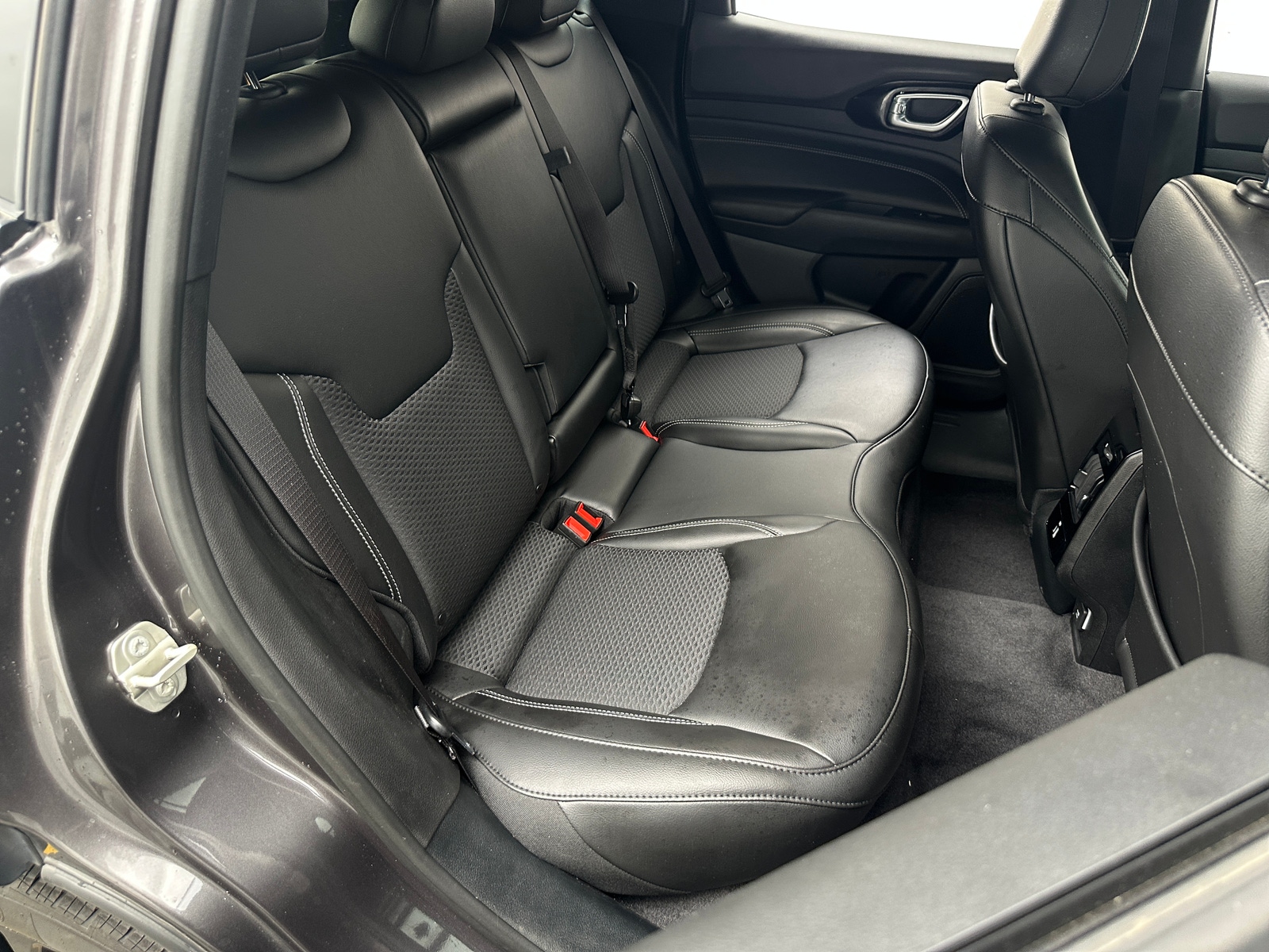 Thumbnail: 2023 Jeep Compass - 6