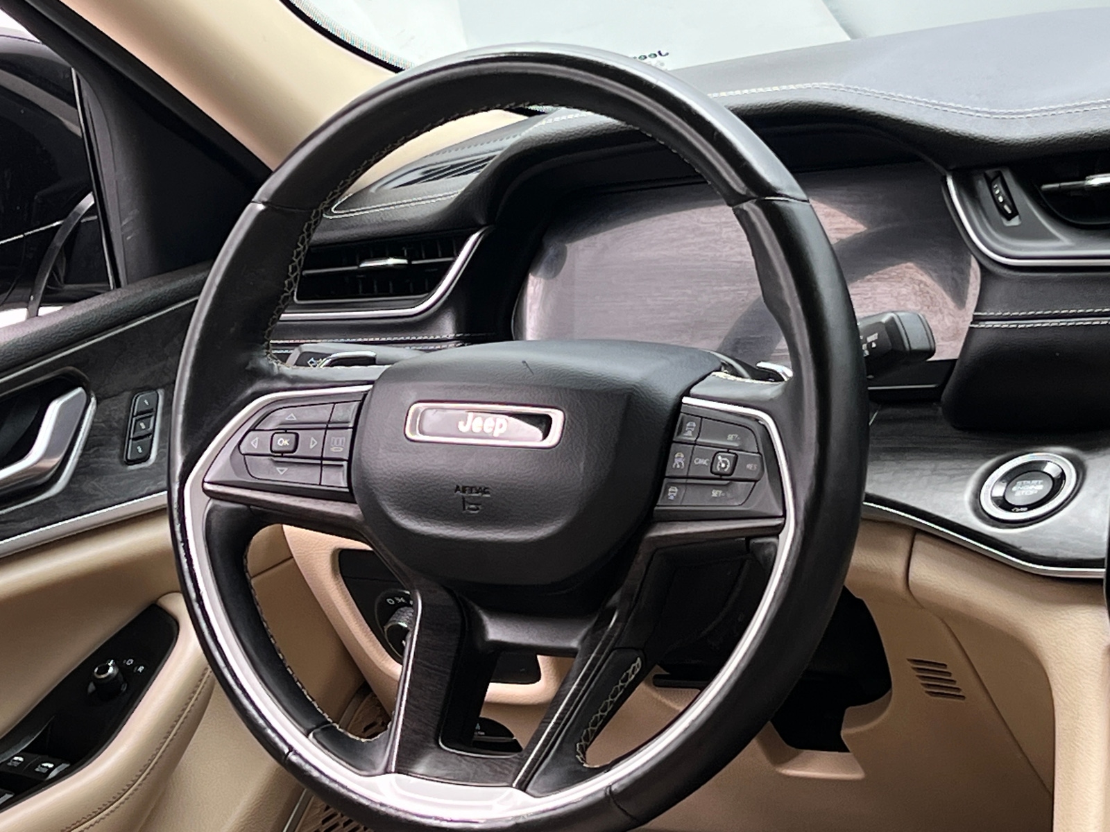 Thumbnail: 2021 Jeep Grand Cherokee L - 4