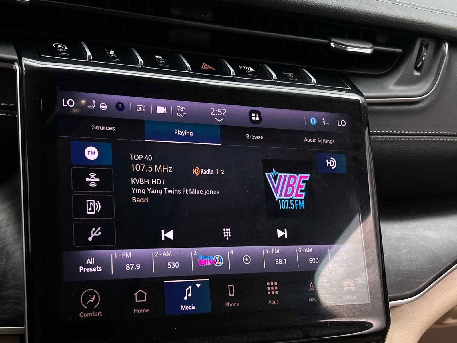 Thumbnail: 2021 Jeep Grand Cherokee L - 3