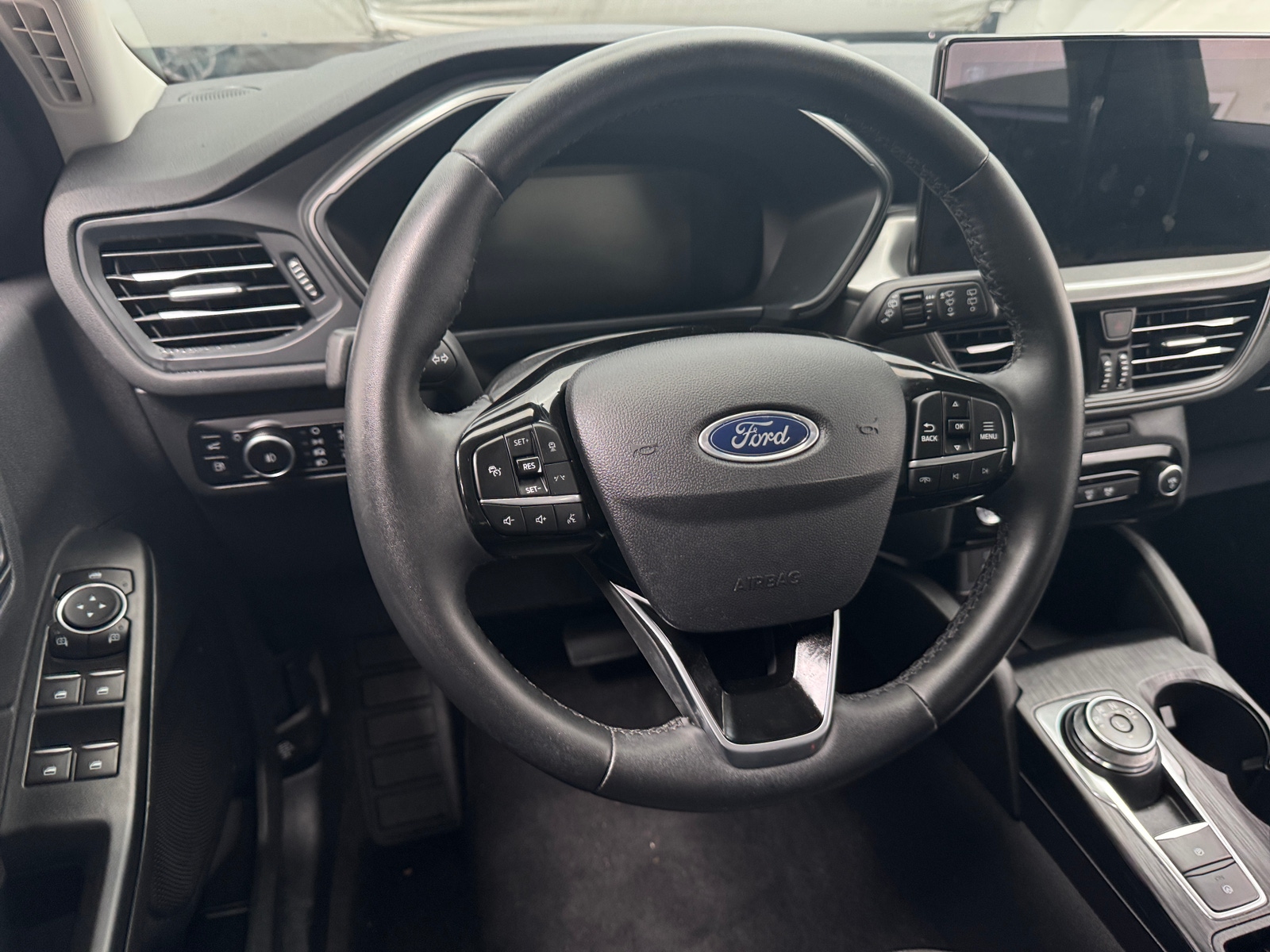 Thumbnail: 2023 Ford Escape - 5