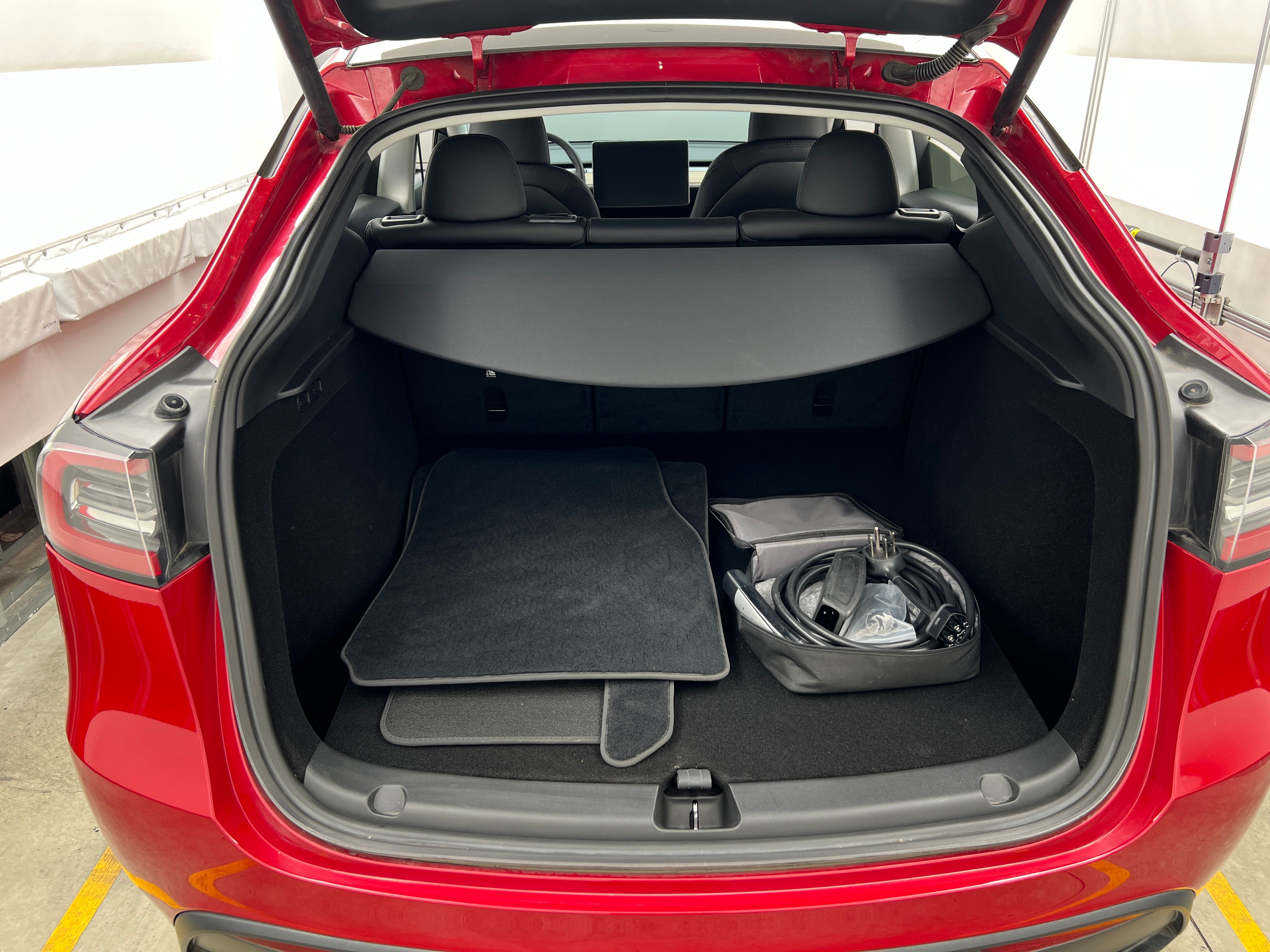 Used 2023 Tesla Model Y Long Range with VIN 7SAYGDEEXPF826427 for sale in Auburn, WA