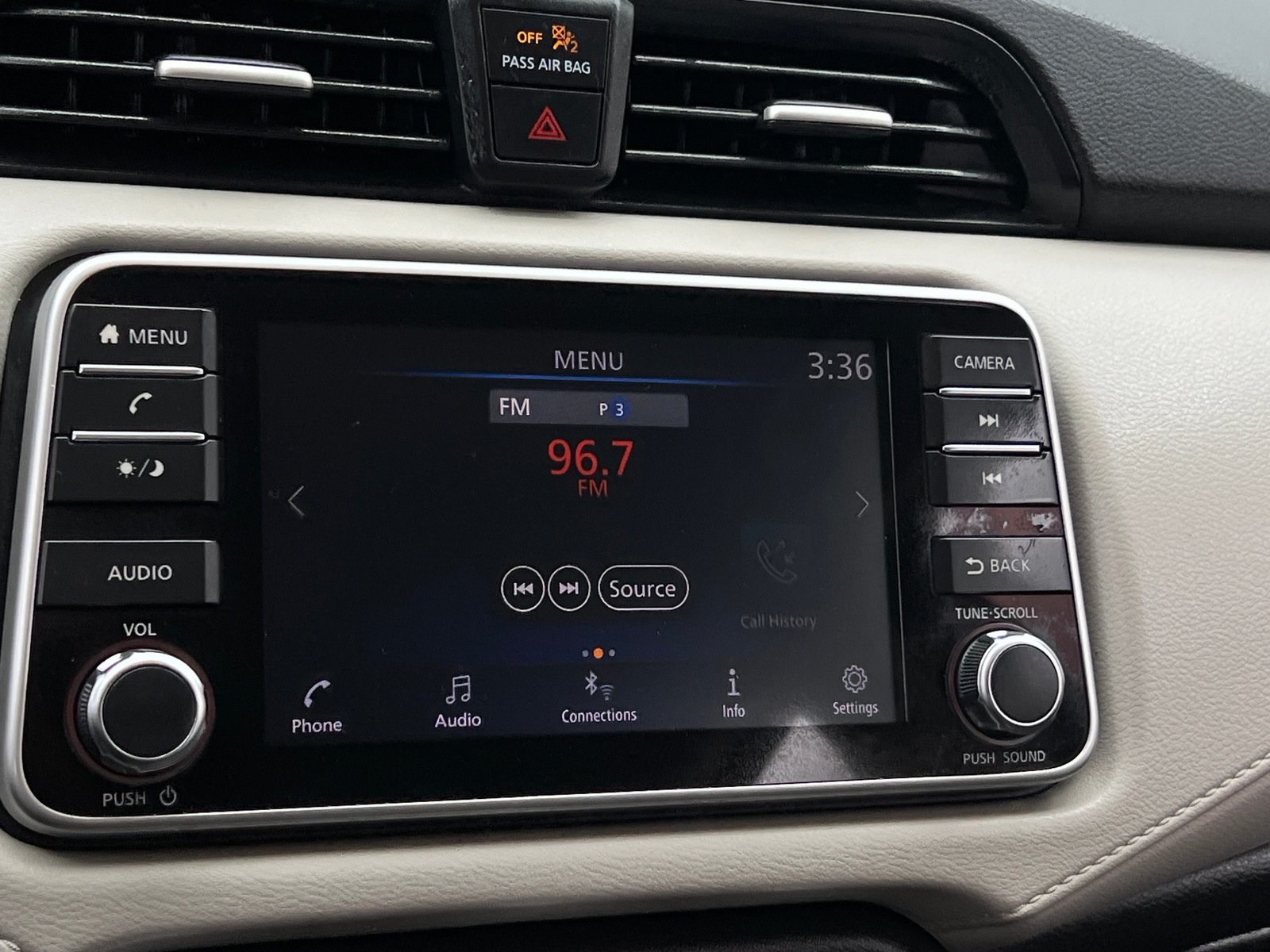 Thumbnail: 2021 Nissan Versa - 4