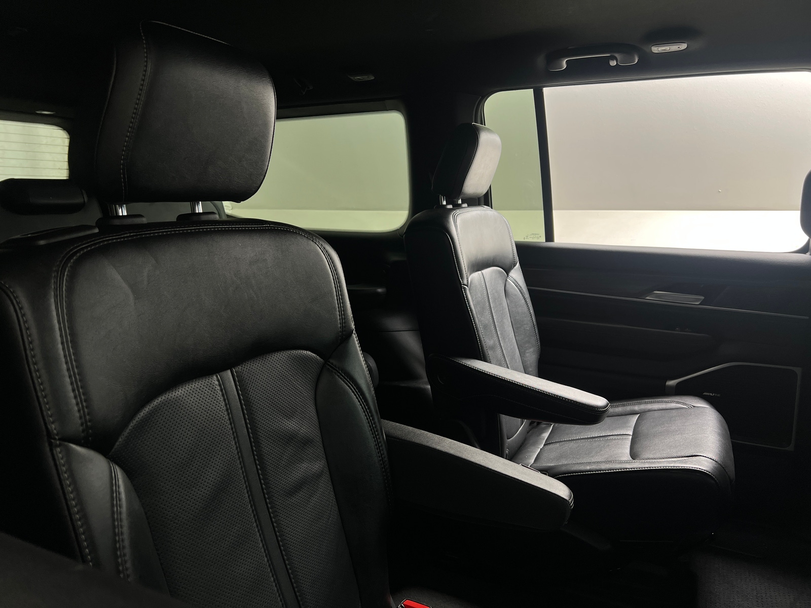 Thumbnail: 2024 Jeep Wagoneer - 5
