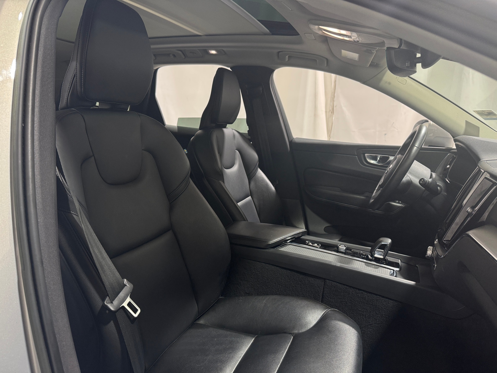 Thumbnail: 2023 Volvo XC60 - 2