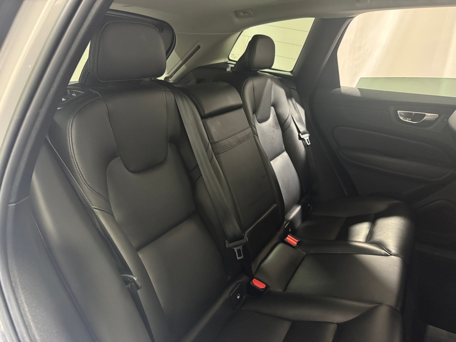 Thumbnail: 2023 Volvo XC60 - 6