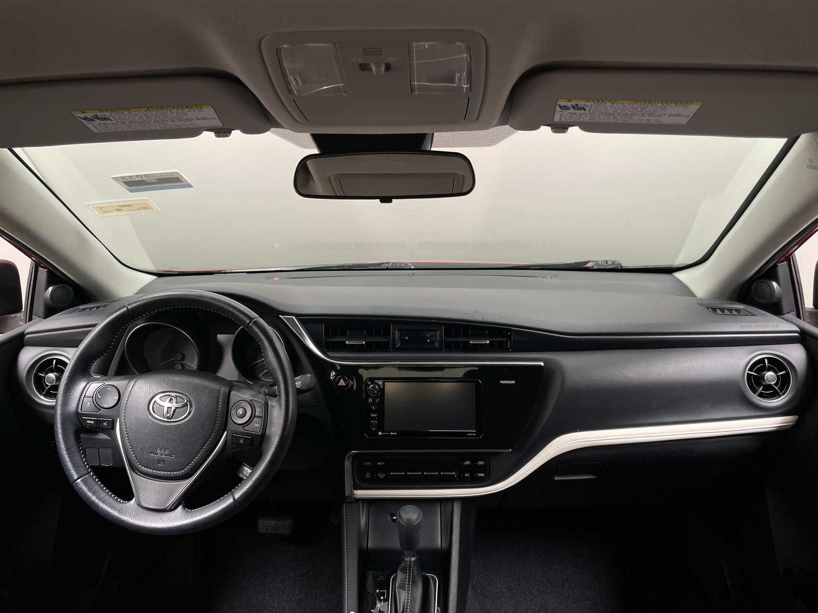 Thumbnail: 2018 Toyota Corolla iM - 3