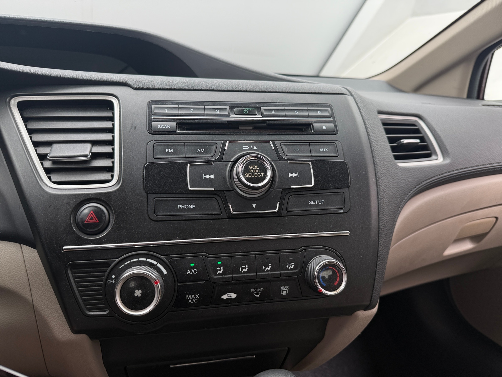 Thumbnail: 2015 Honda Civic - 4