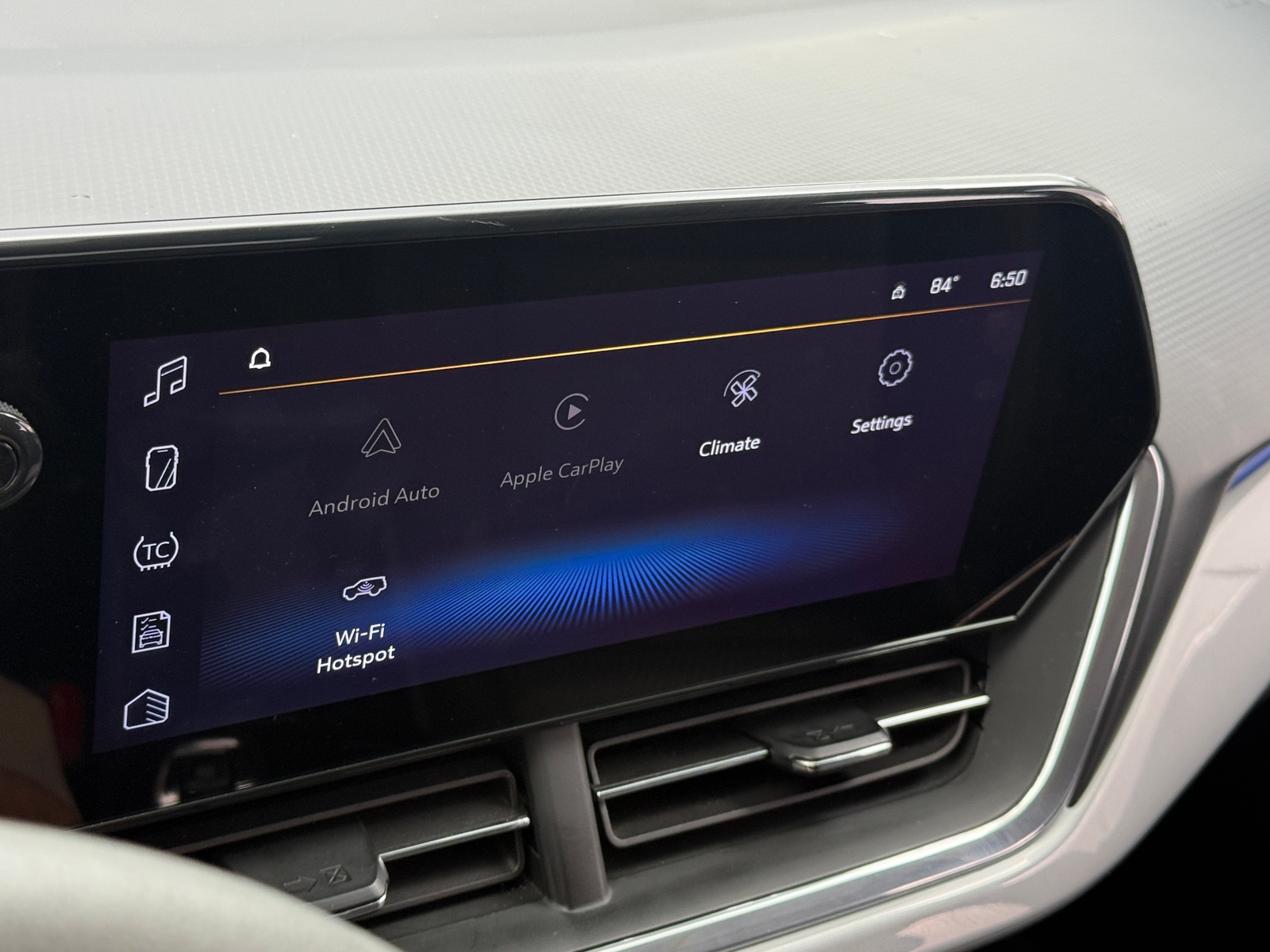 Thumbnail: 2025 Chevrolet Trax - 3