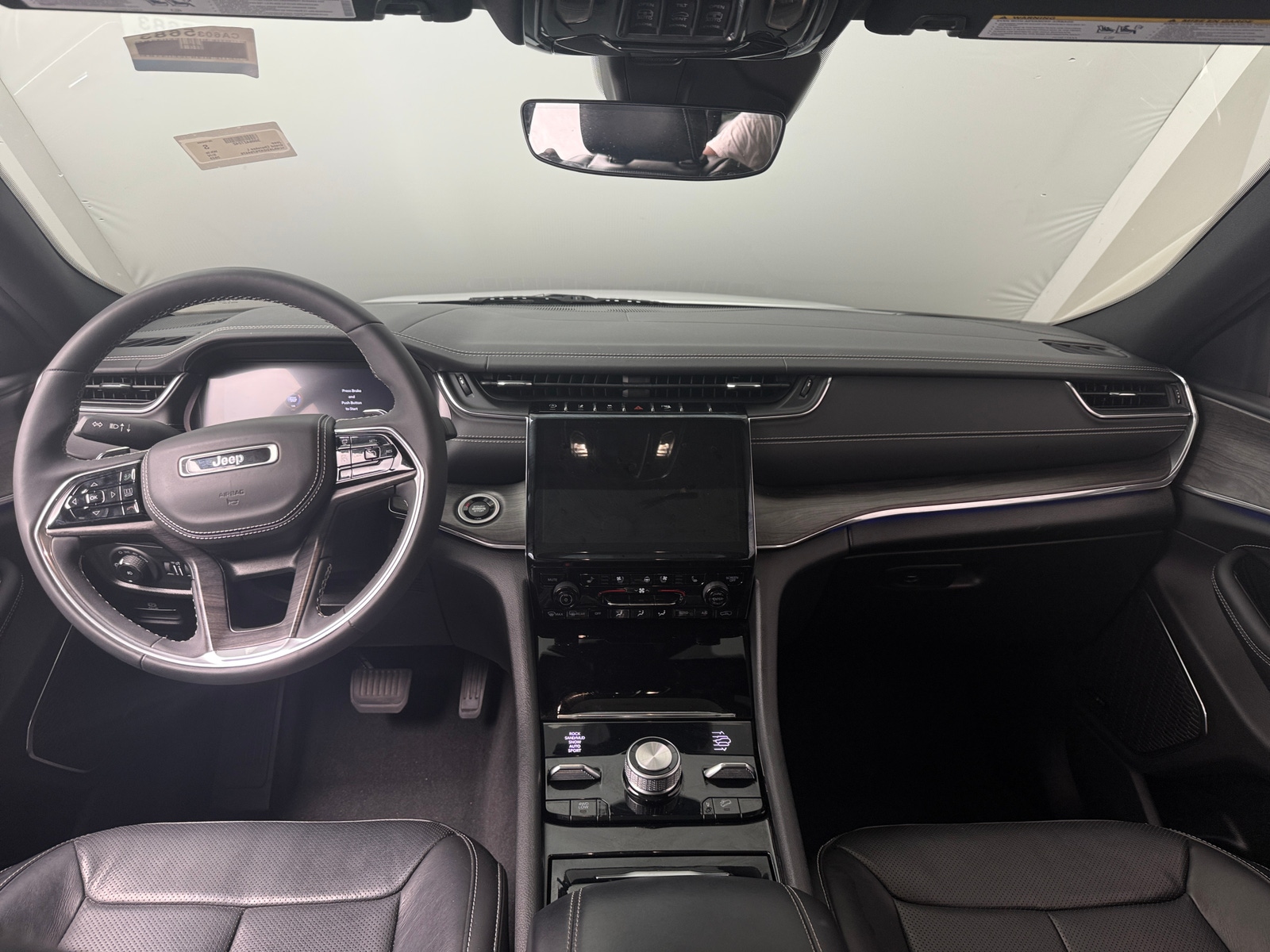 Thumbnail: 2023 Jeep Grand Cherokee L - 2