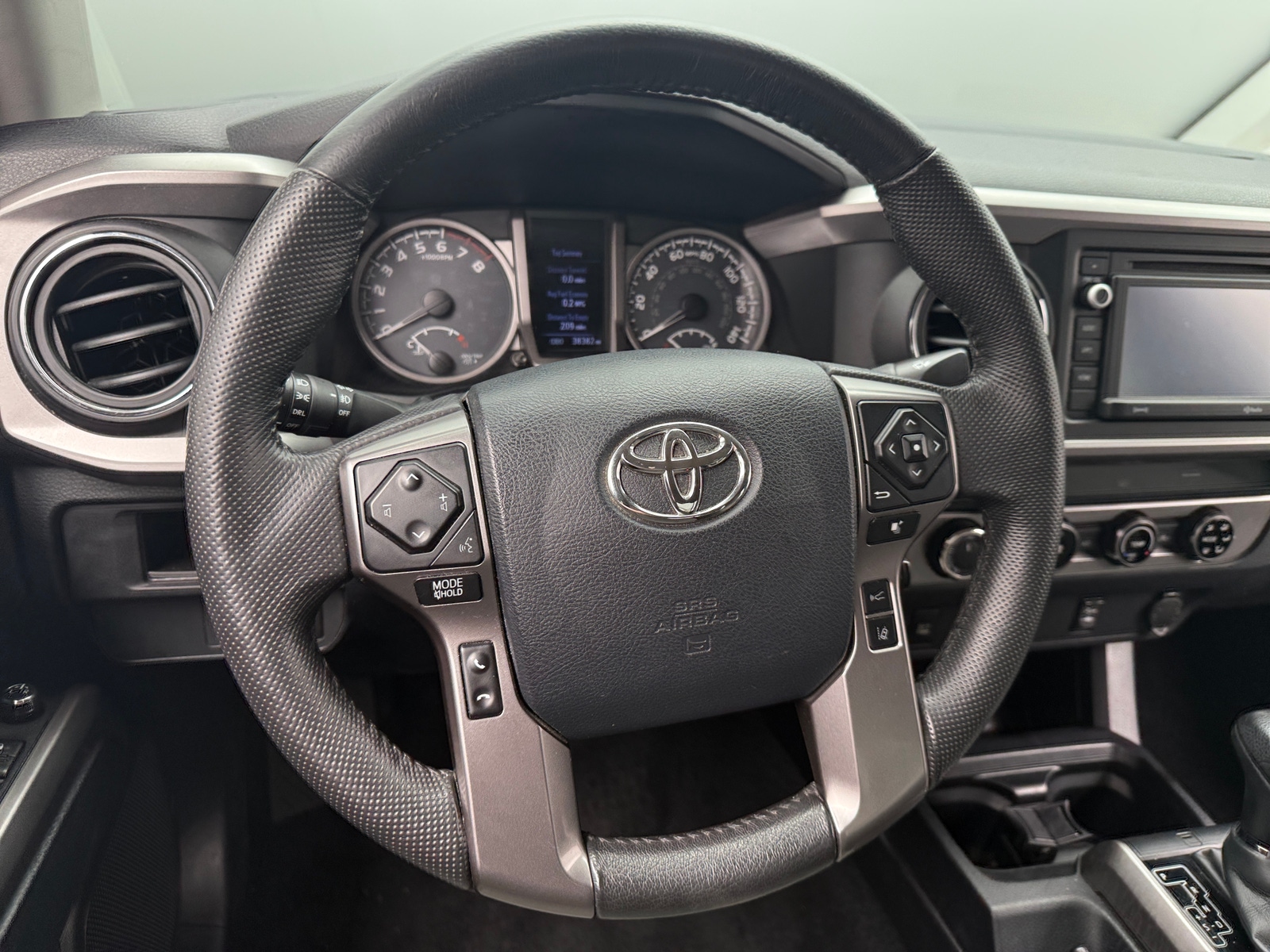 Thumbnail: 2018 Toyota Tacoma - 5
