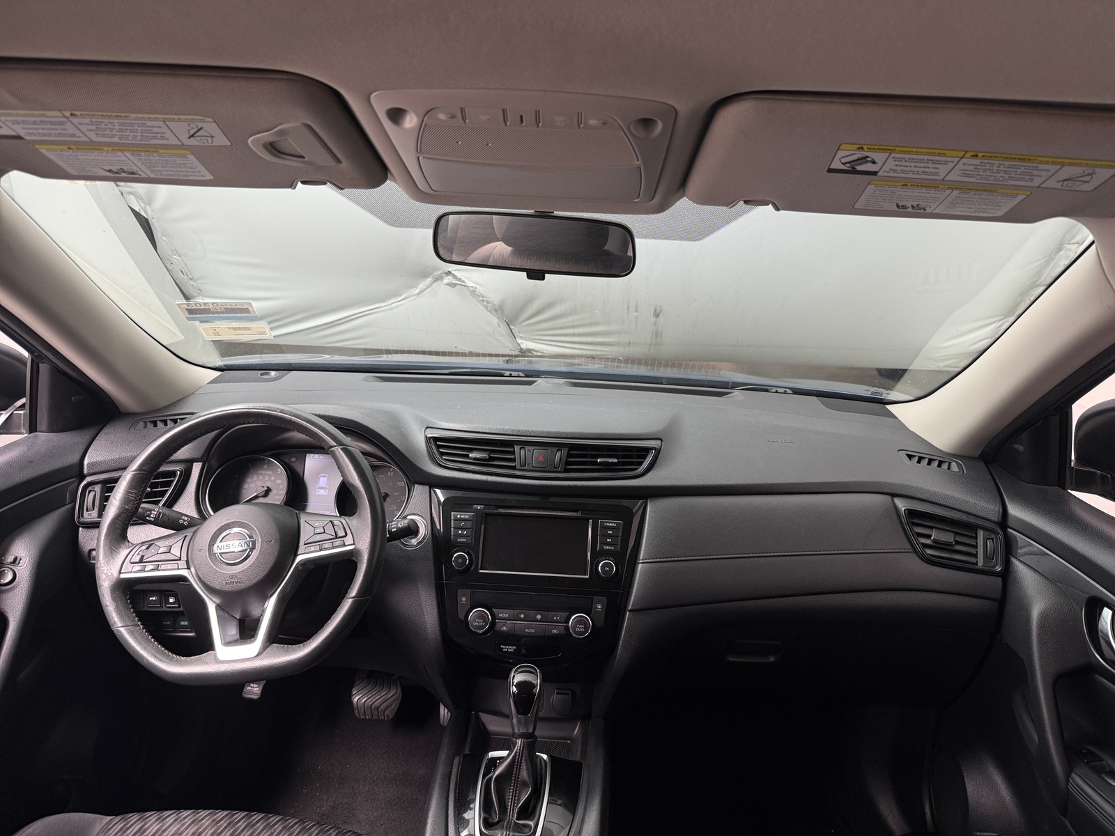Thumbnail: 2018 Nissan Rogue - 3