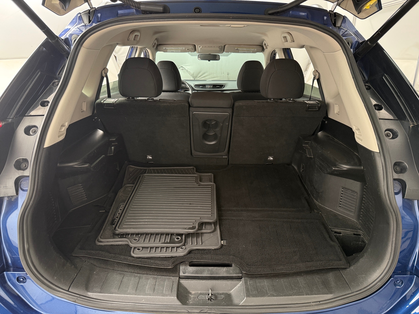 Thumbnail: 2018 Nissan Rogue - 7
