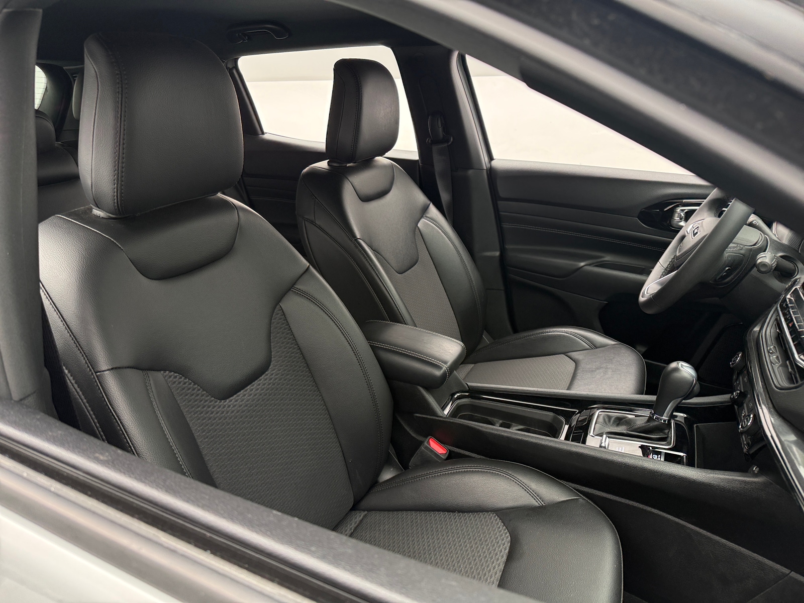 Thumbnail: 2022 Jeep Compass - 2