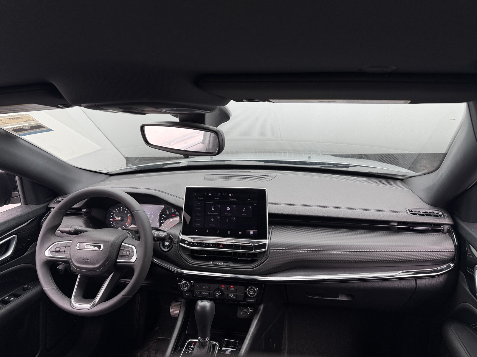 Thumbnail: 2022 Jeep Compass - 3
