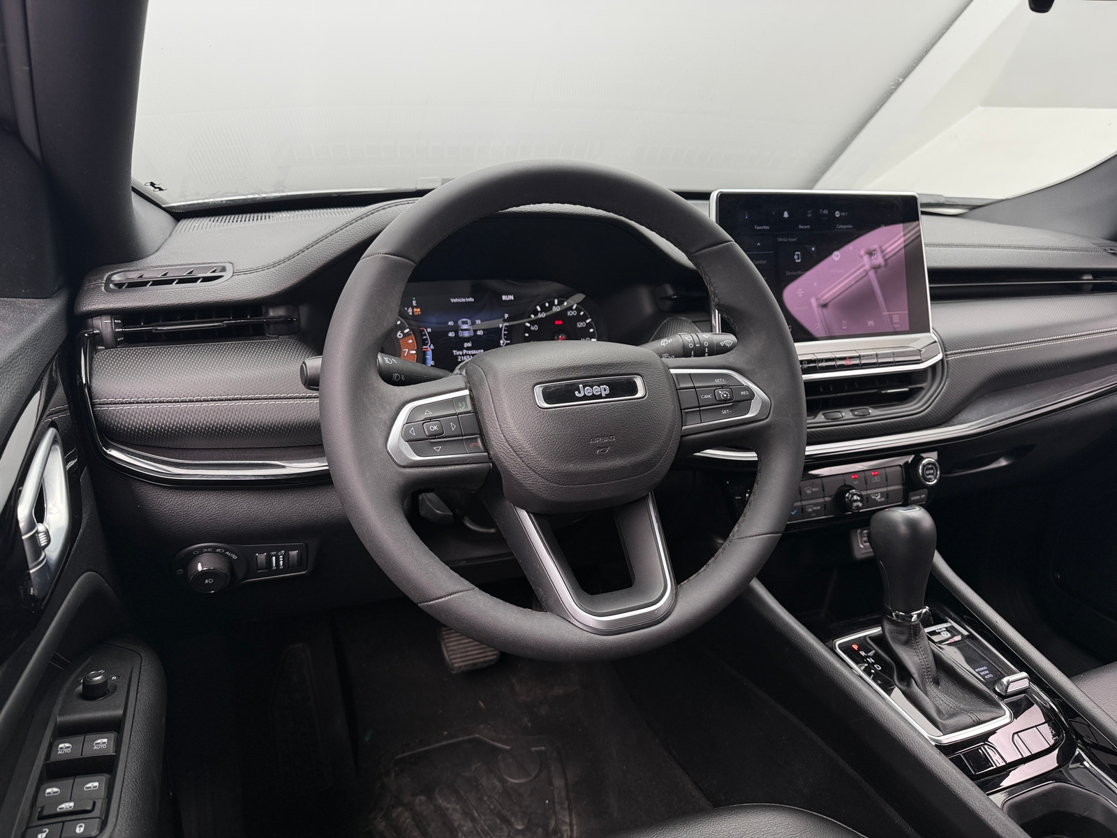 Thumbnail: 2022 Jeep Compass - 5