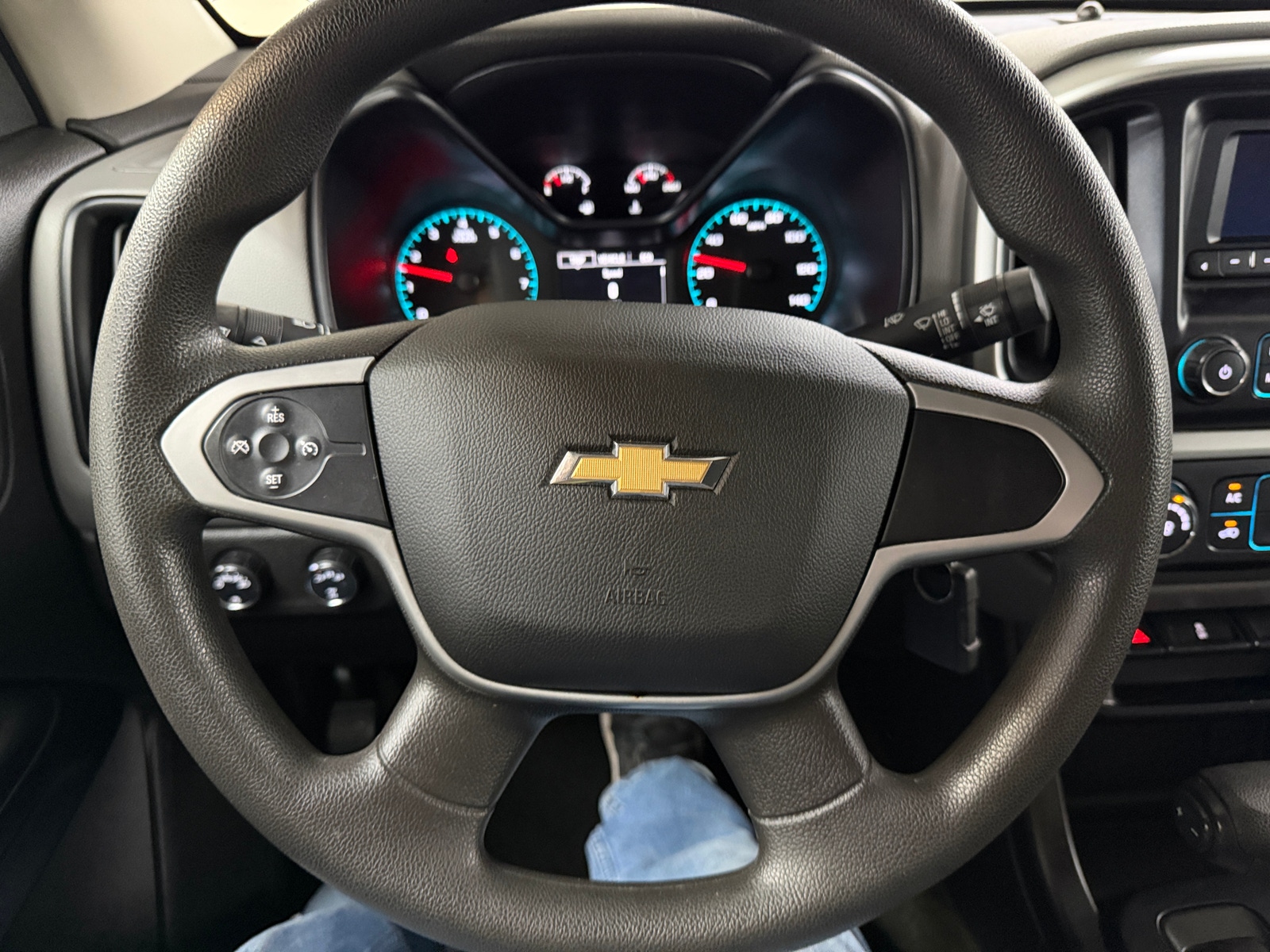 Thumbnail: 2017 Chevrolet Colorado - 5
