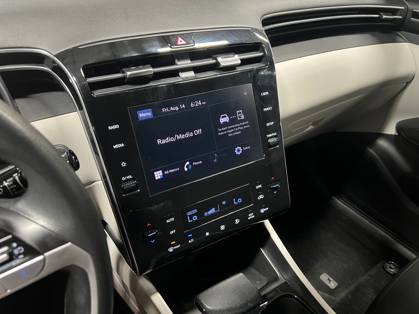 Thumbnail: 2024 Hyundai Tucson - 4