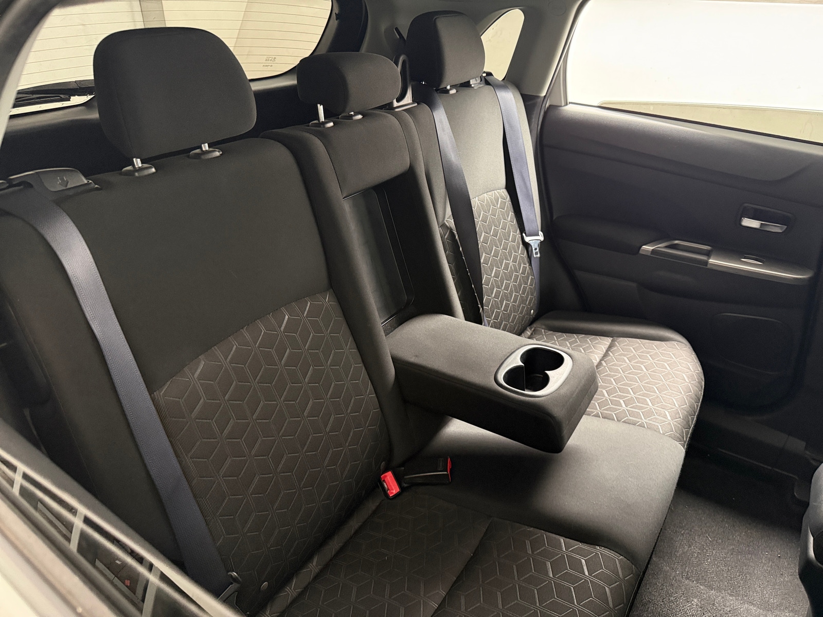 Thumbnail: 2021 Mitsubishi Outlander Sport - 6