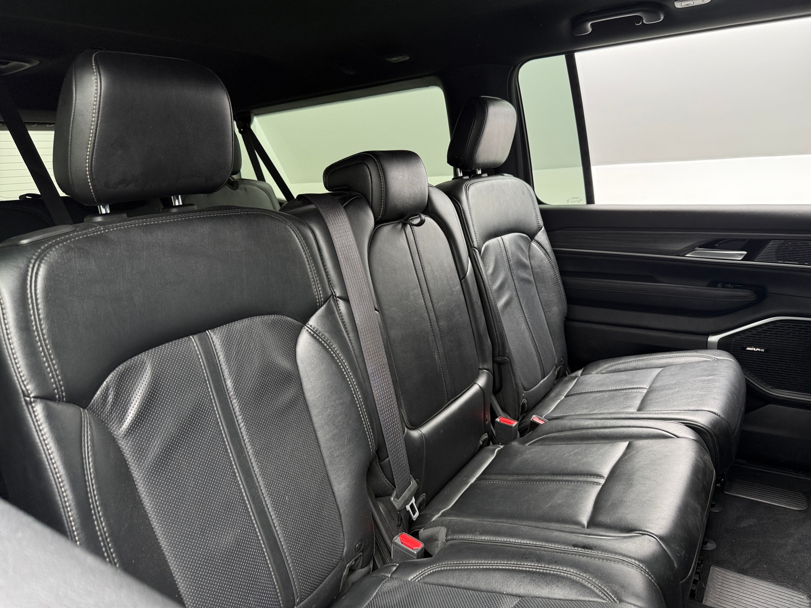 Thumbnail: 2024 Jeep Wagoneer - 5
