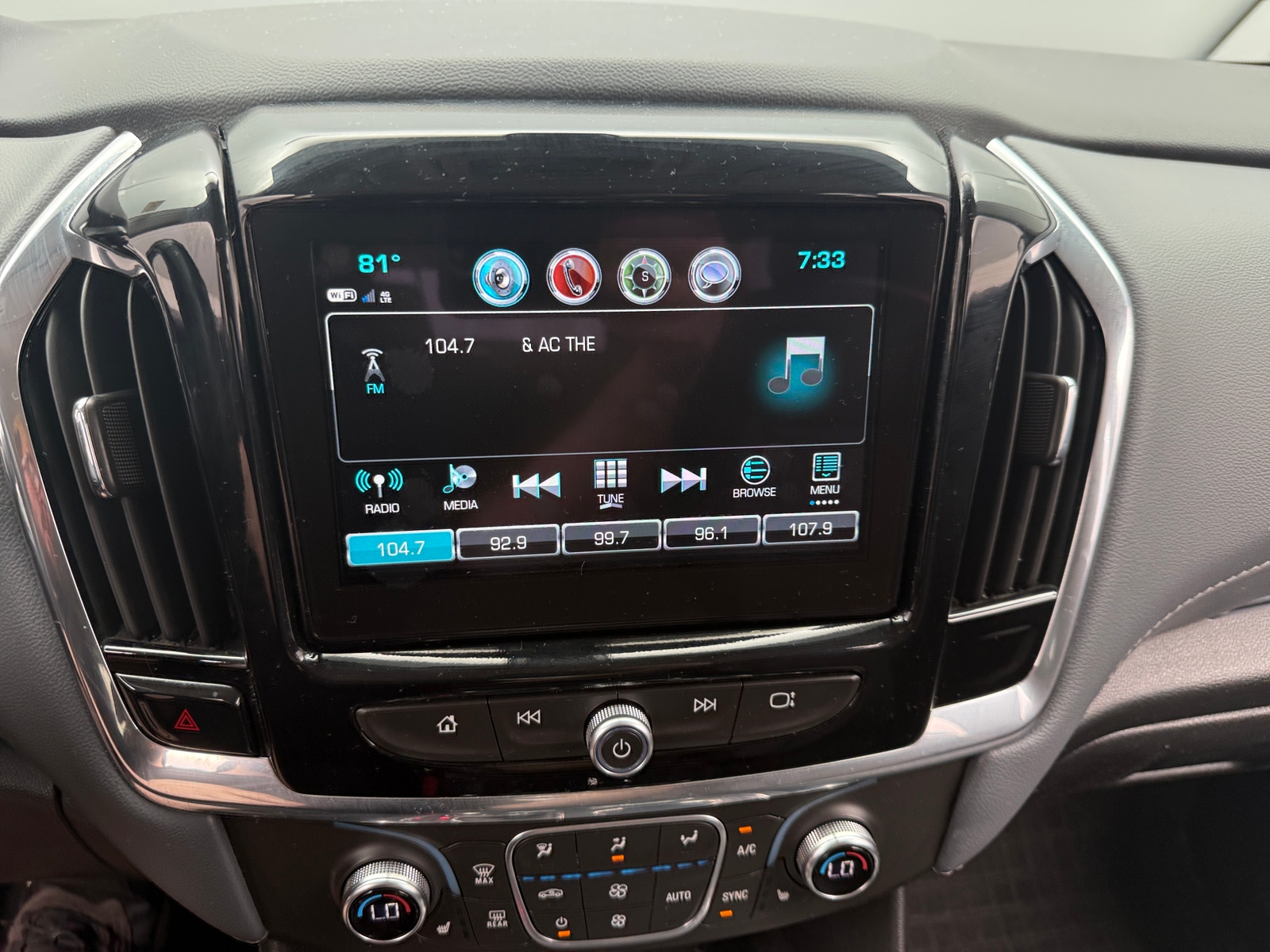 Thumbnail: 2019 Chevrolet Traverse - 4