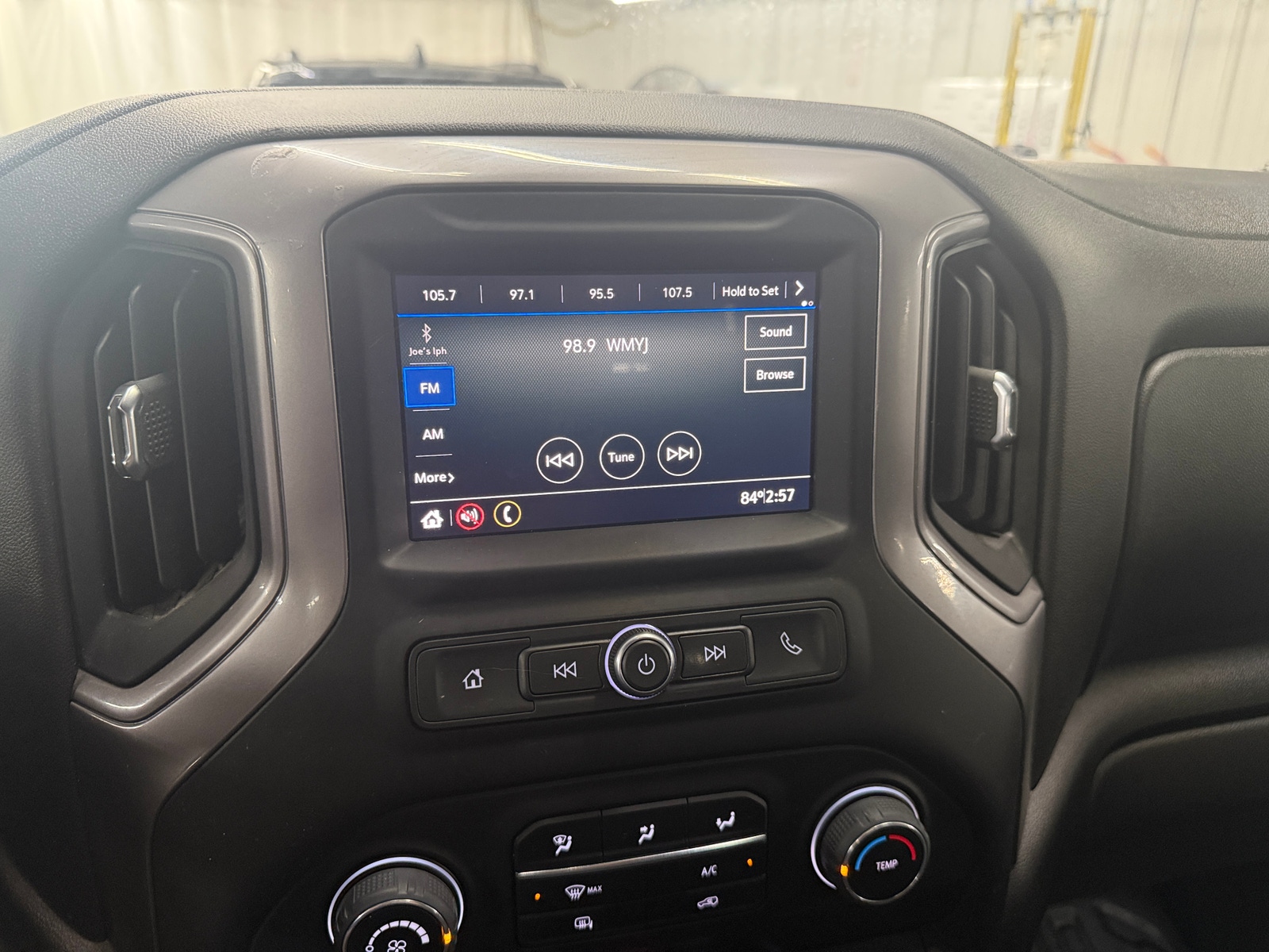 Thumbnail: 2022 Chevrolet Silverado 2500 - 4