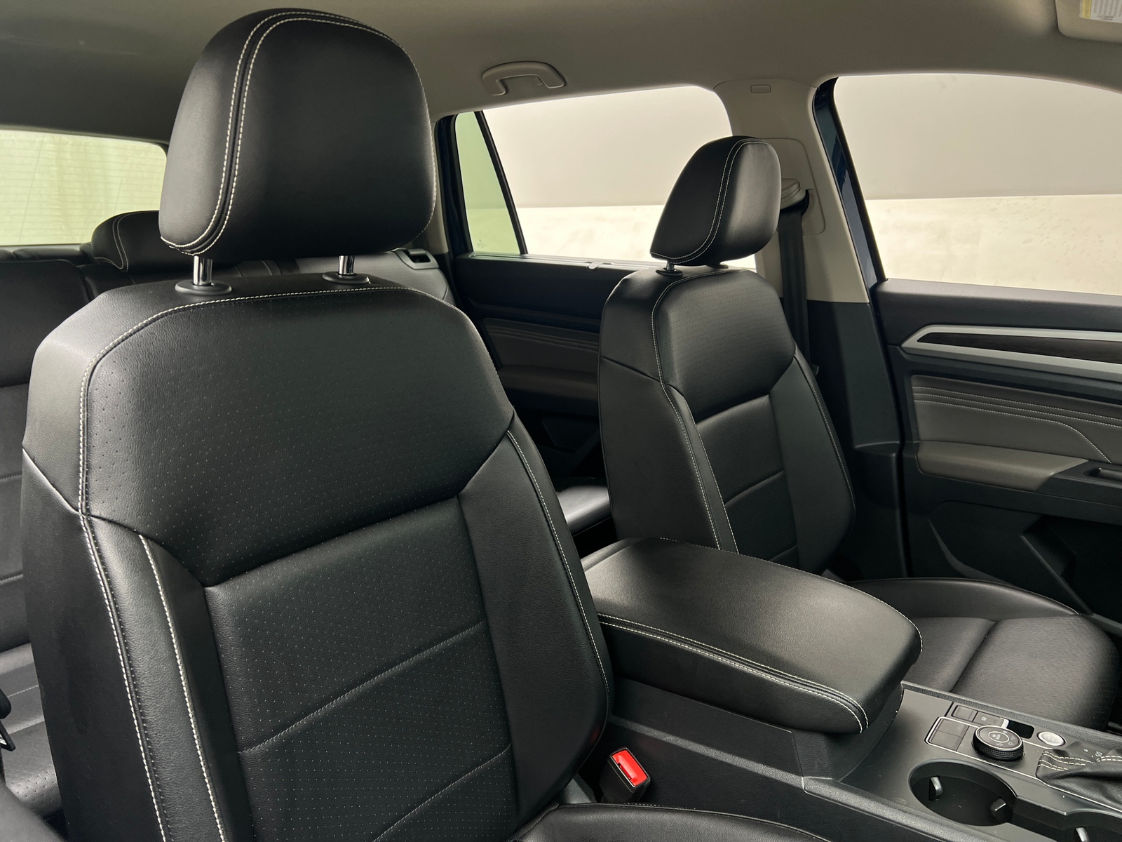 Thumbnail: 2021 Volkswagen Atlas - 2
