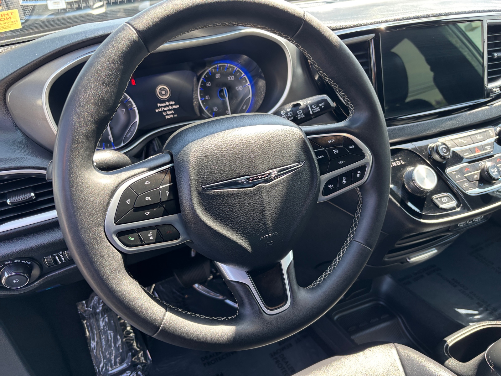 Thumbnail: 2025 Chrysler Pacifica - 5