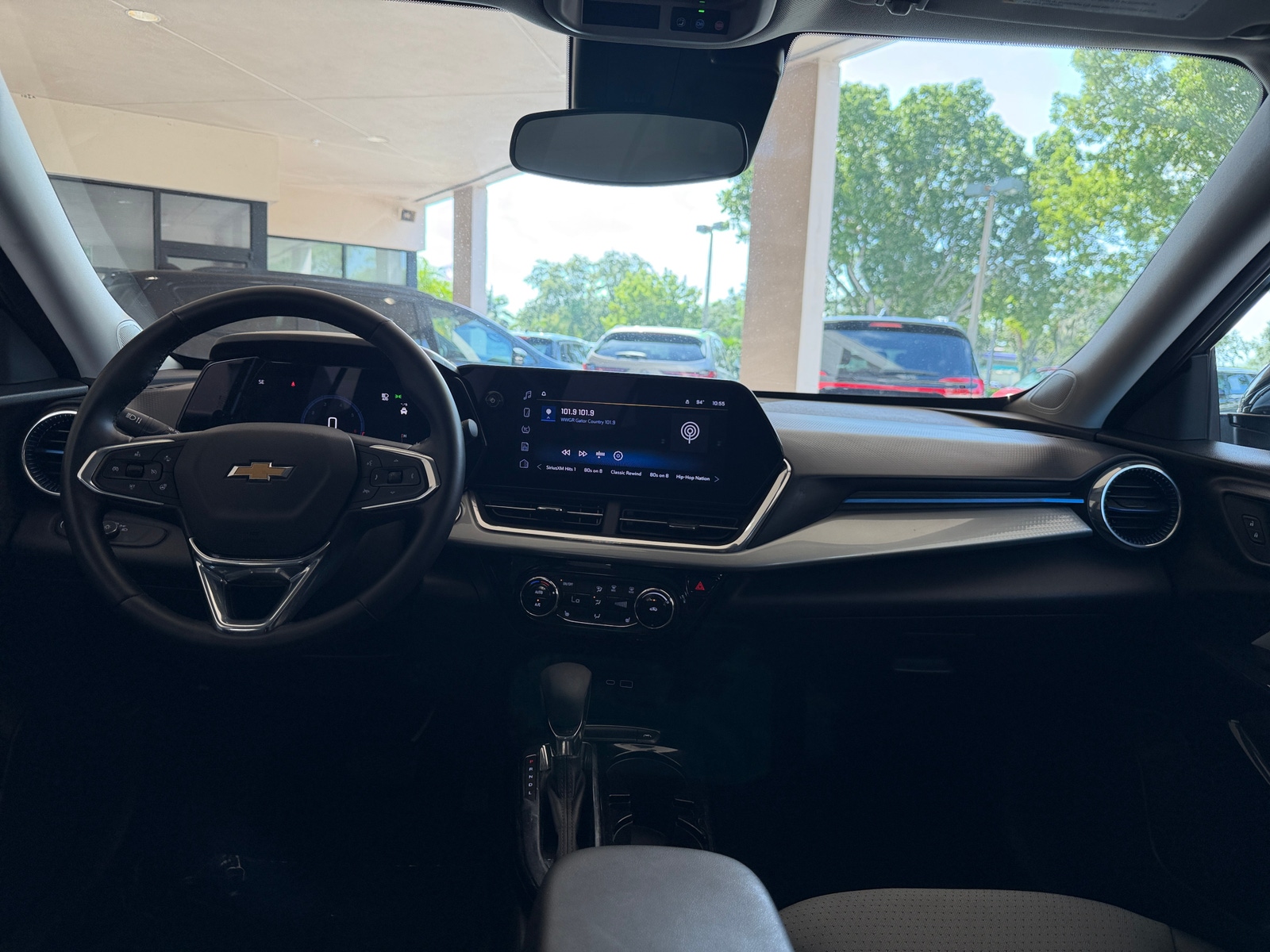 Thumbnail: 2025 Chevrolet Trax - 3
