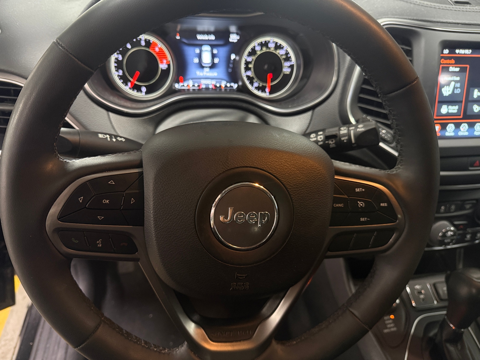 Thumbnail: 2022 Jeep Cherokee - 4