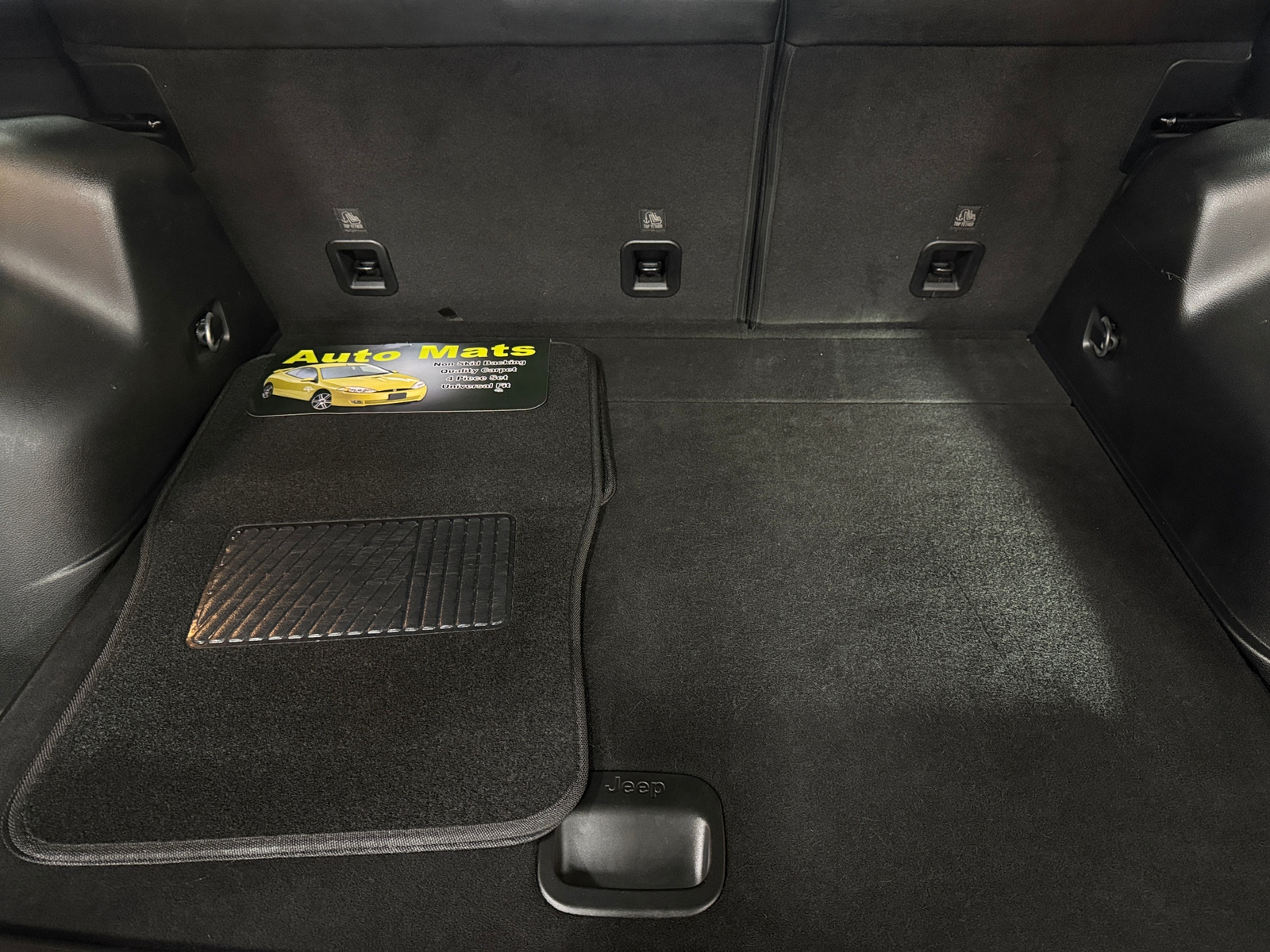 Thumbnail: 2022 Jeep Cherokee - 6