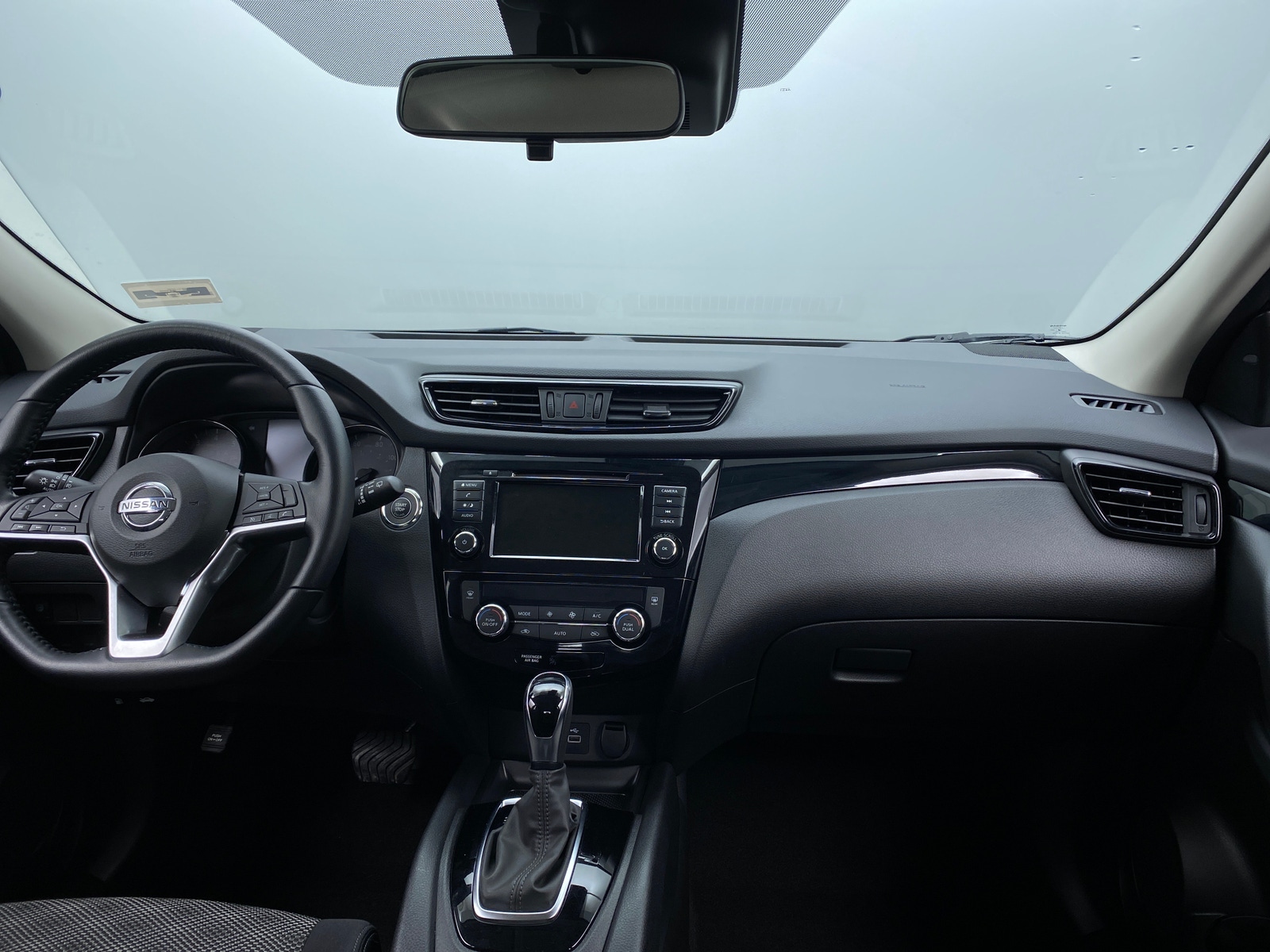 Thumbnail: 2020 Nissan Rogue Sport - 3