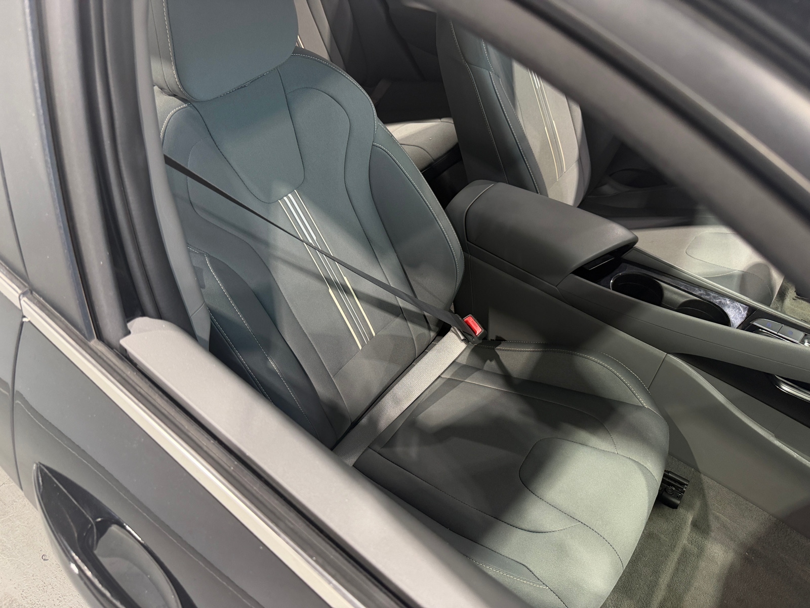 Thumbnail: 2022 Hyundai Elantra - 2