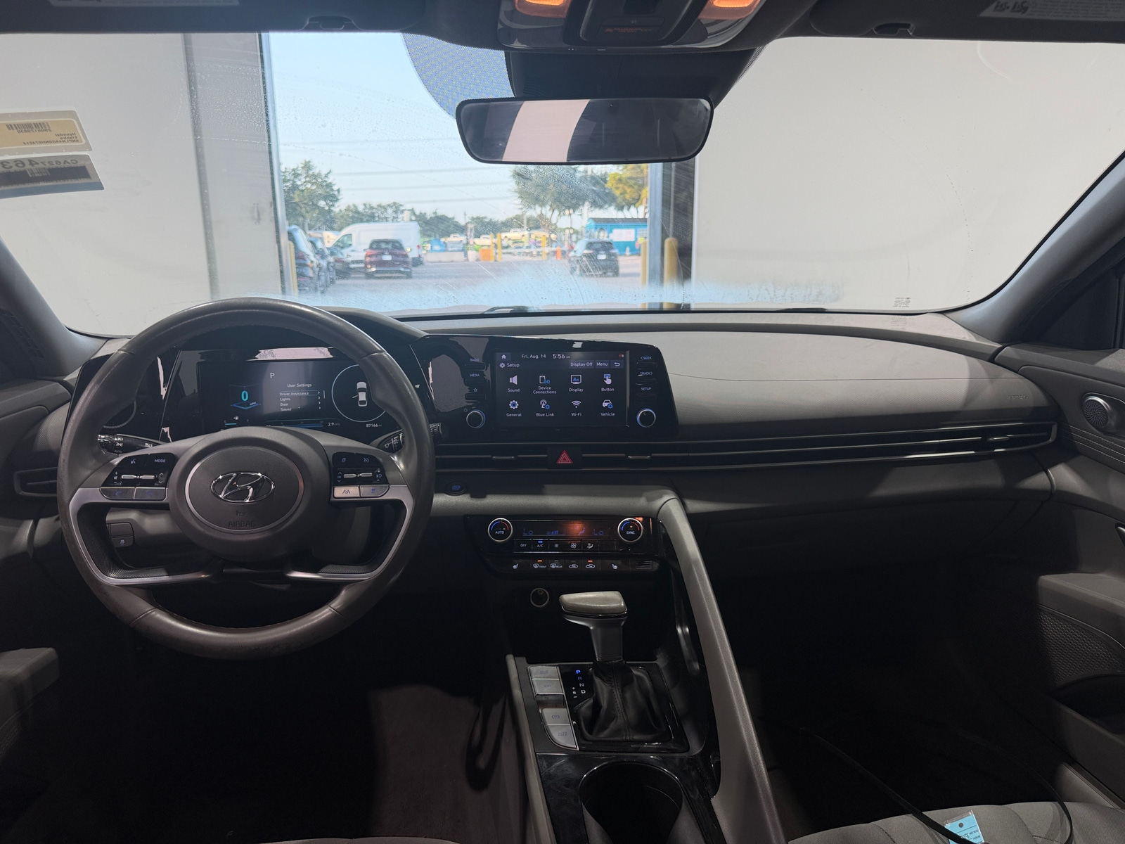 Thumbnail: 2022 Hyundai Elantra - 3