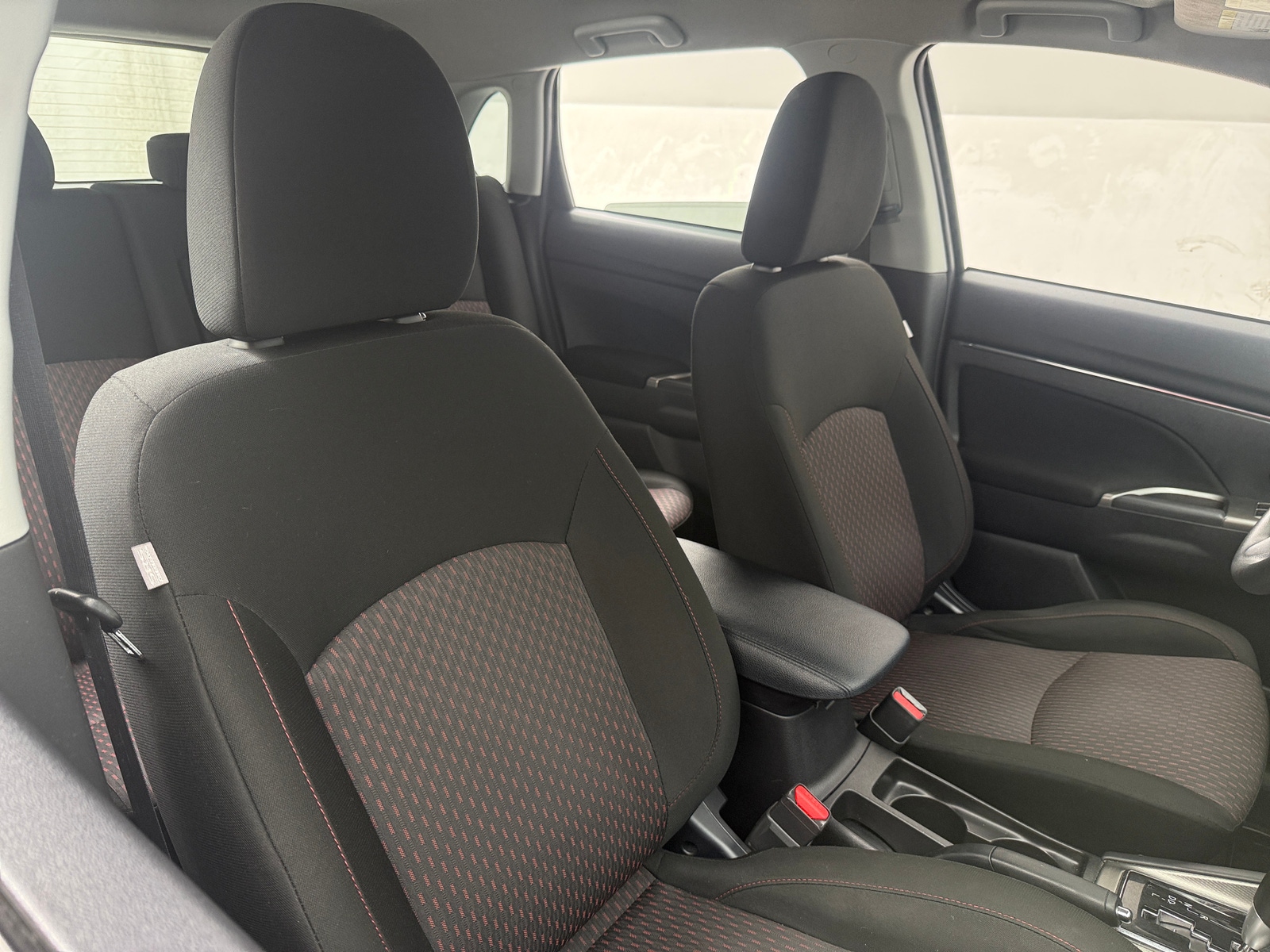 Thumbnail: 2018 Mitsubishi Outlander Sport - 2