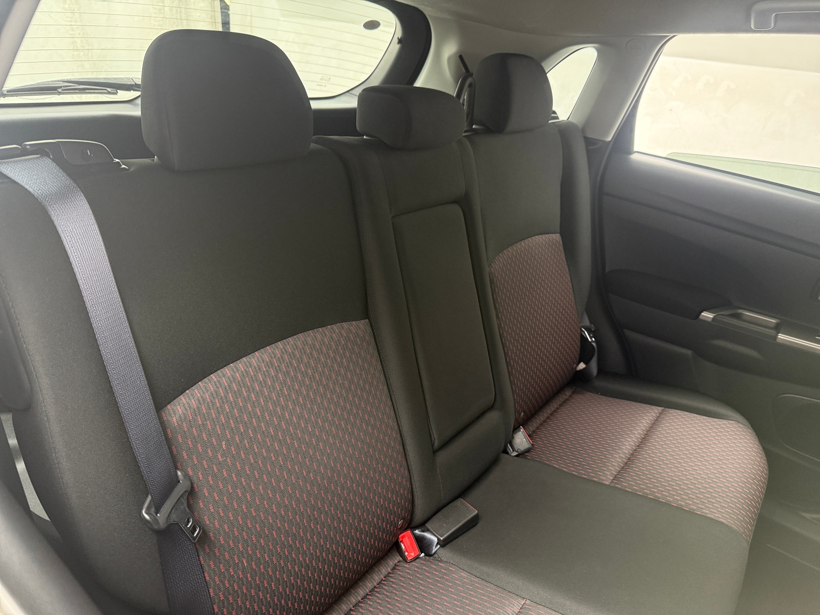 Thumbnail: 2018 Mitsubishi Outlander Sport - 6