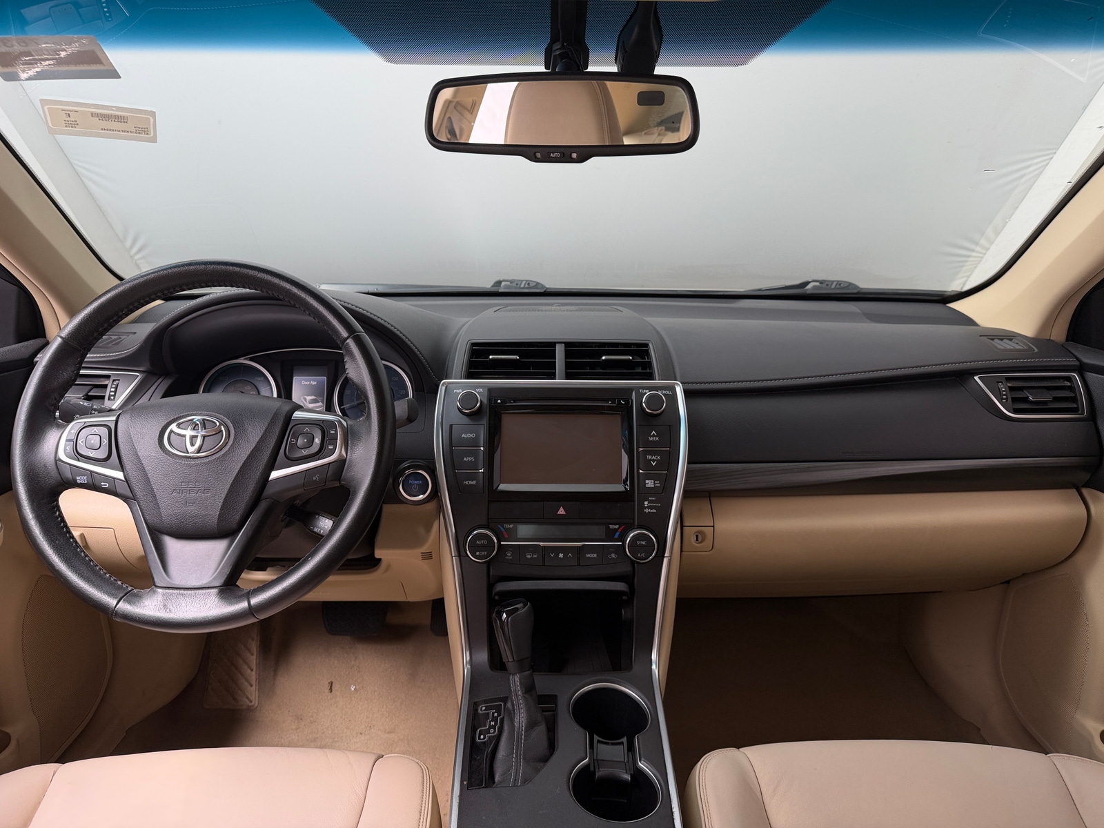 Thumbnail: 2015 Toyota Camry - 3