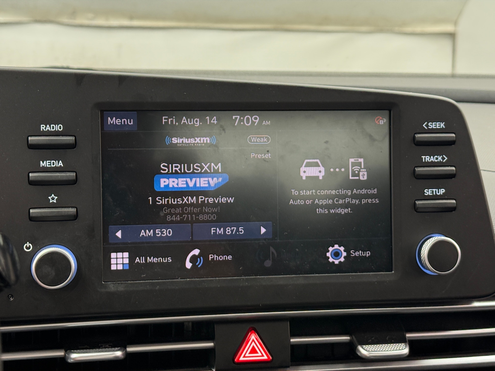 Thumbnail: 2023 Hyundai Elantra - 4