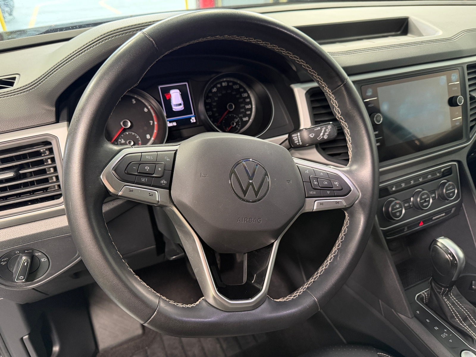 Thumbnail: 2021 Volkswagen Atlas - 4