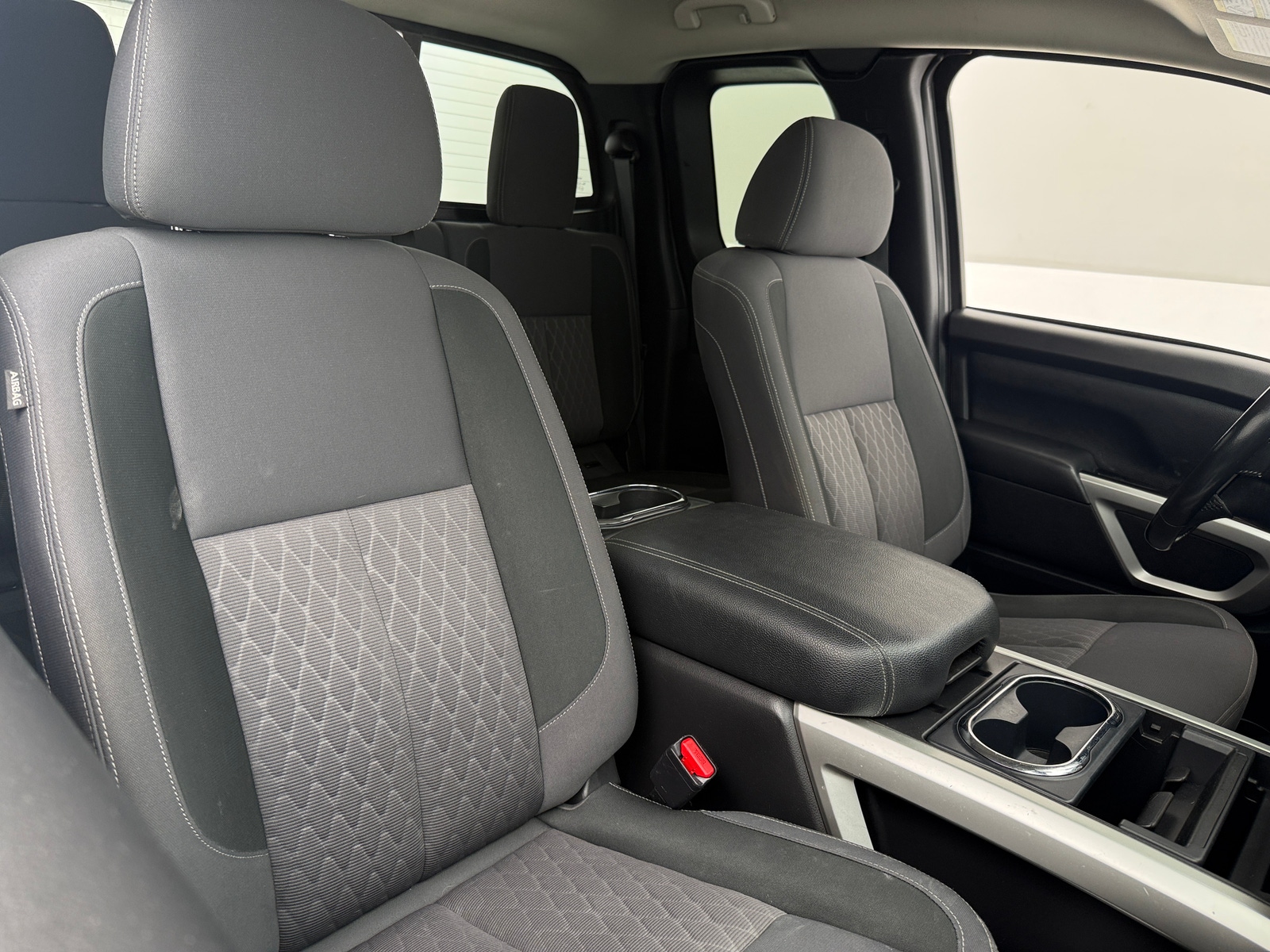 Thumbnail: 2024 Nissan Titan - 2