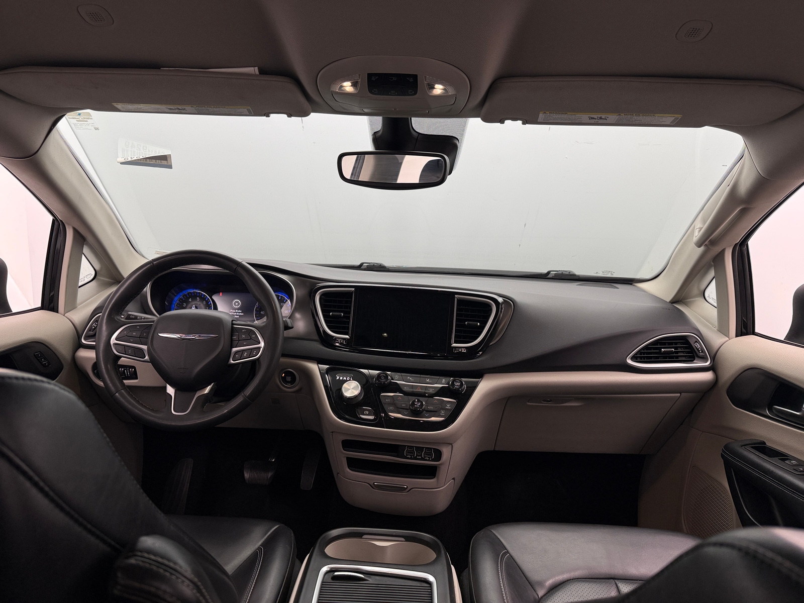 Thumbnail: 2023 Chrysler Pacifica - 2