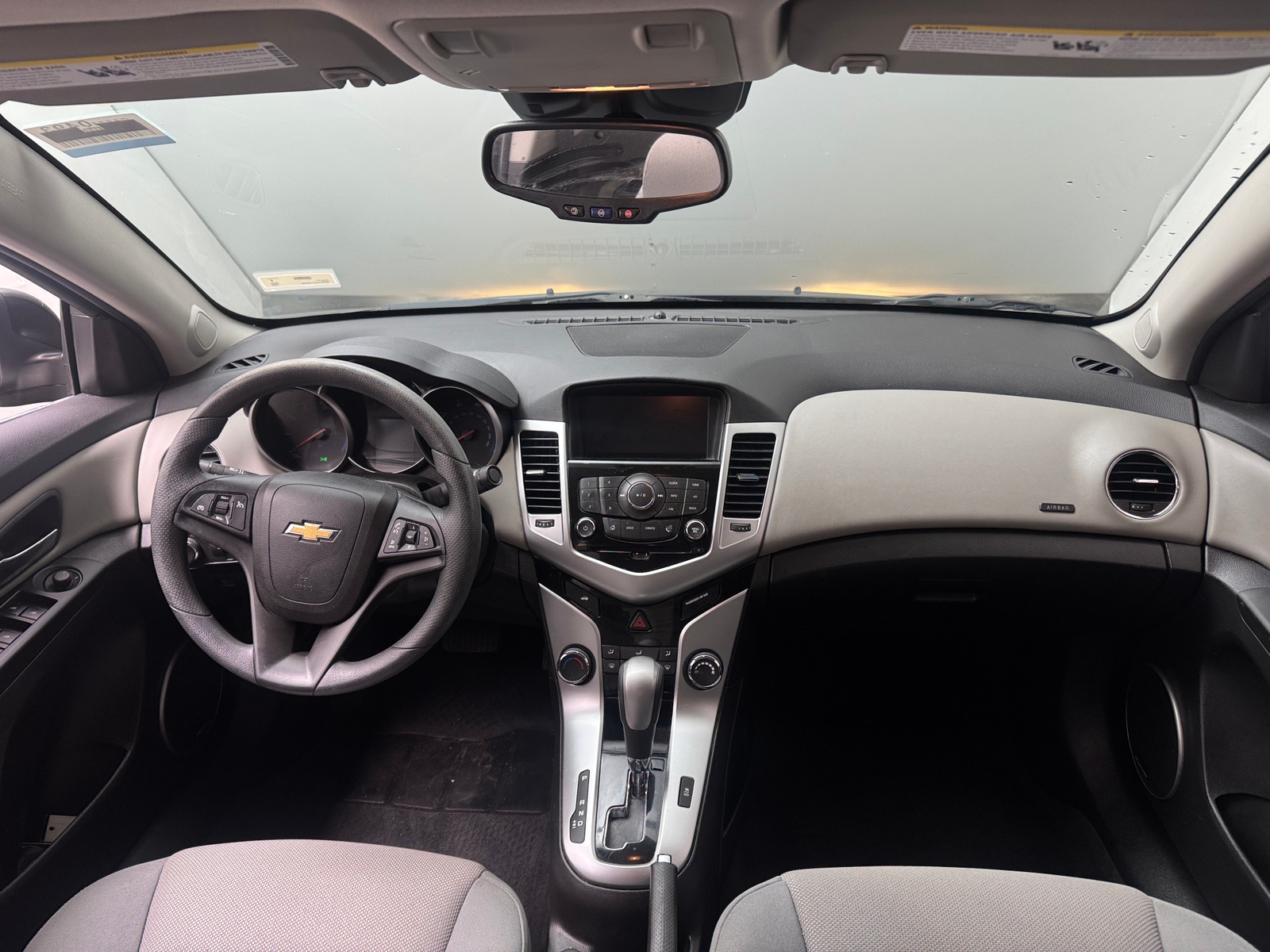 Thumbnail: 2015 Chevrolet Cruze - 3